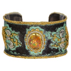 Opulento bracciale in oro e argento 24K  con opale di fuoco e diamanti di Victor Velyan