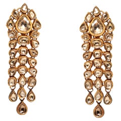 Opulente 52 Karat natürliche Diamanten-Ohrringe aus strahlendem 20 Karat Gelbgold