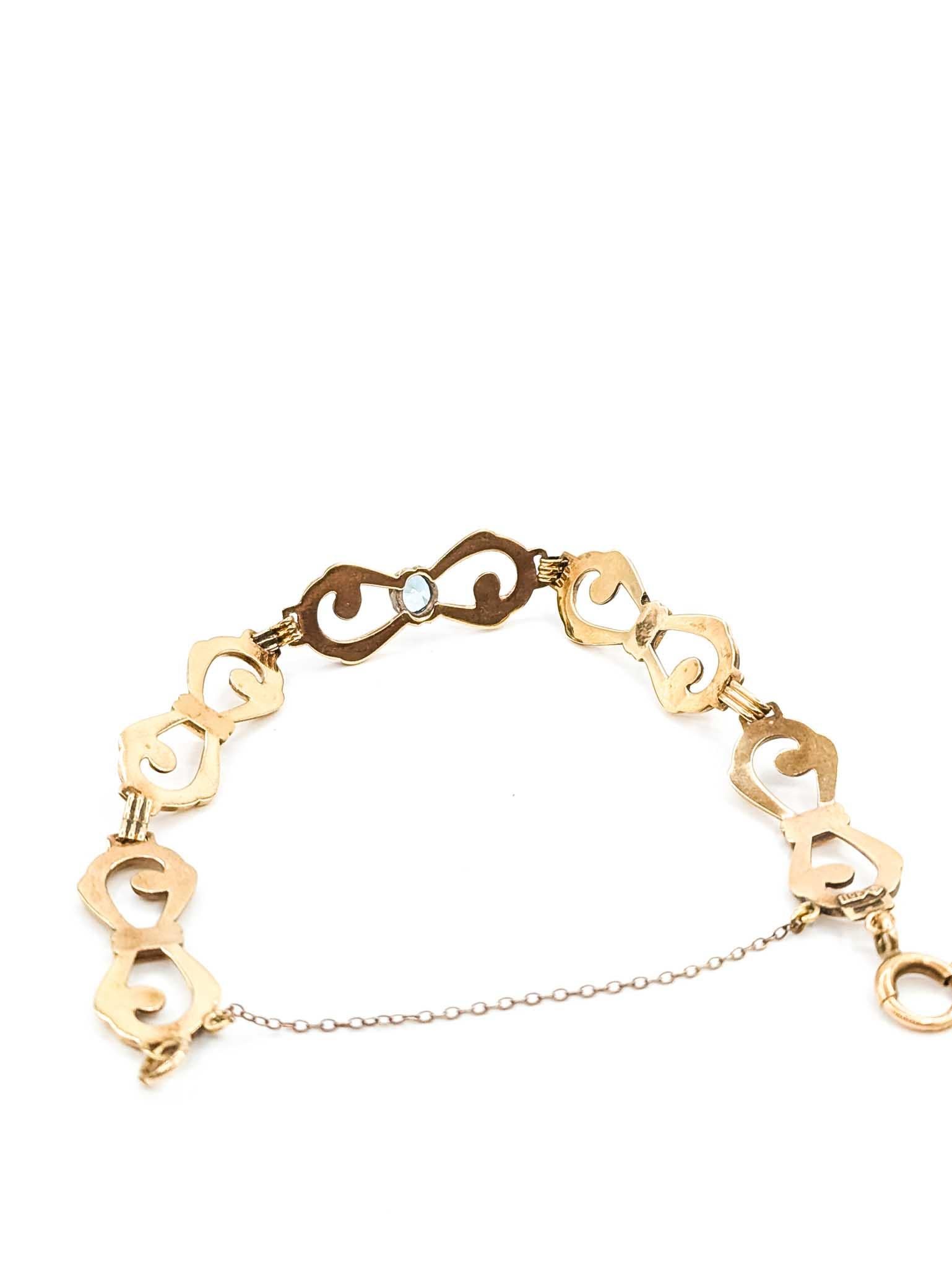 Donna Opulent Blue Zircon 10k Gold Fancy Link Bracelet in vendita