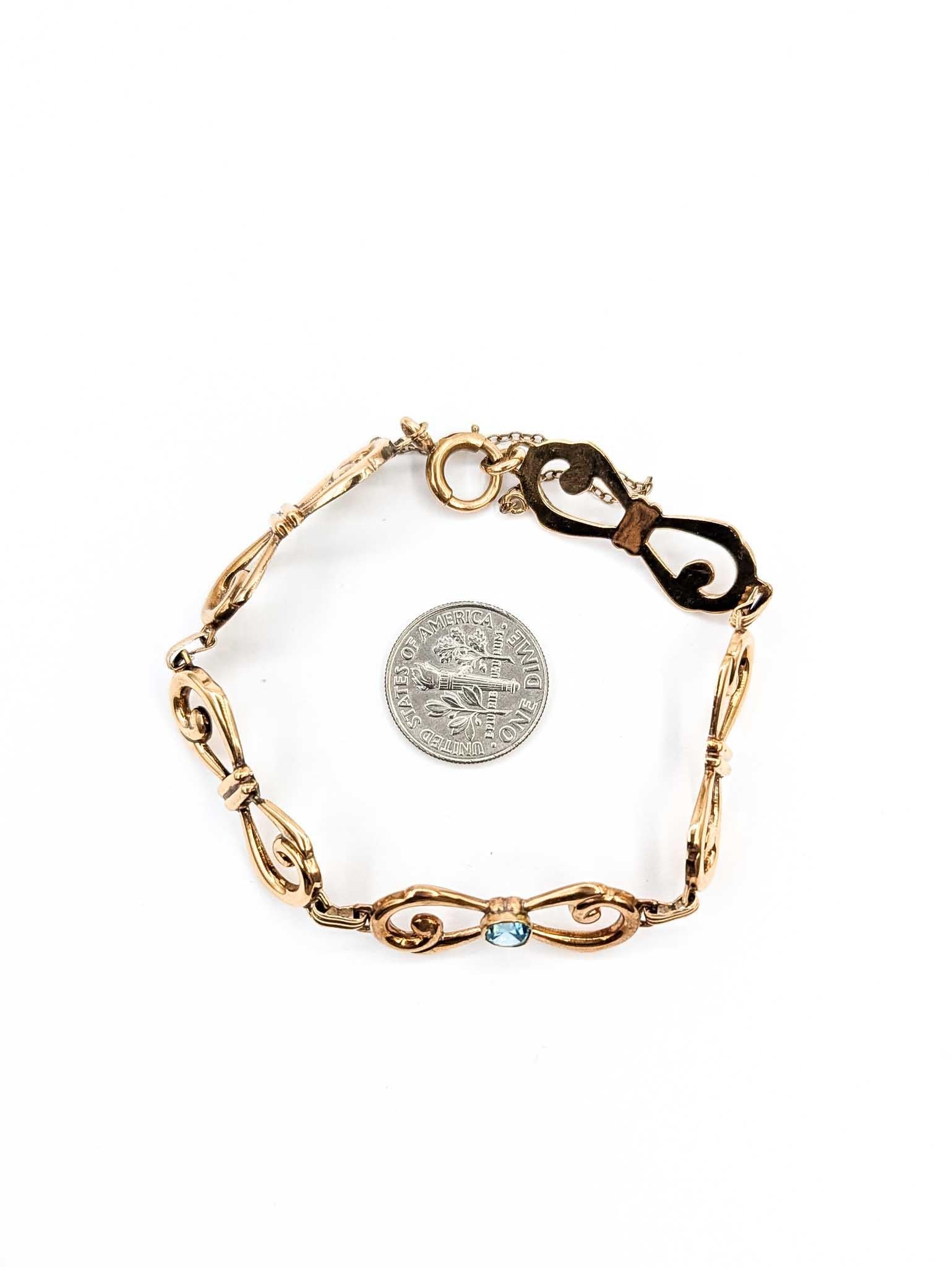 Opulent Blue Zircon 10k Gold Fancy Link Bracelet in vendita 3