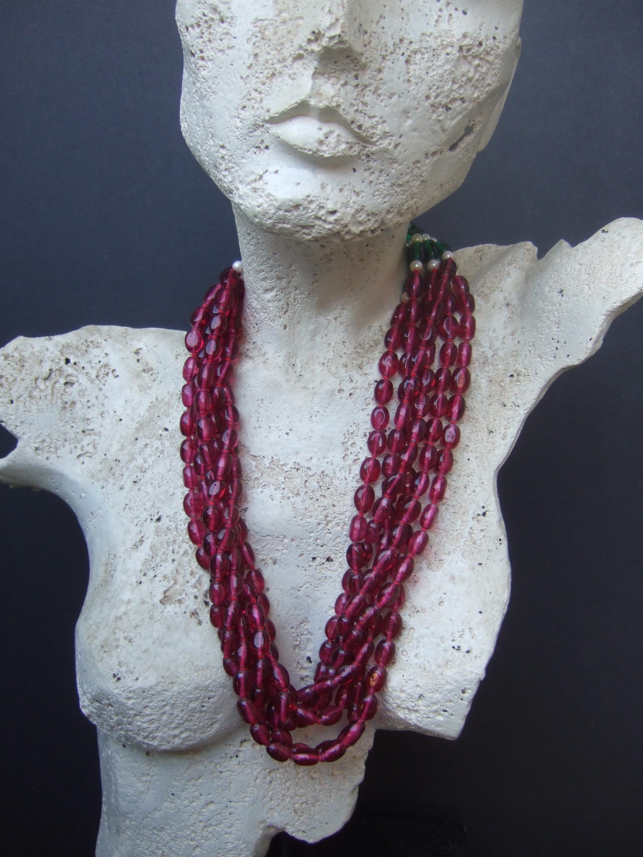 Opulenta collana a più fili con perline di vetro, anni '80, C.C. in vendita 15