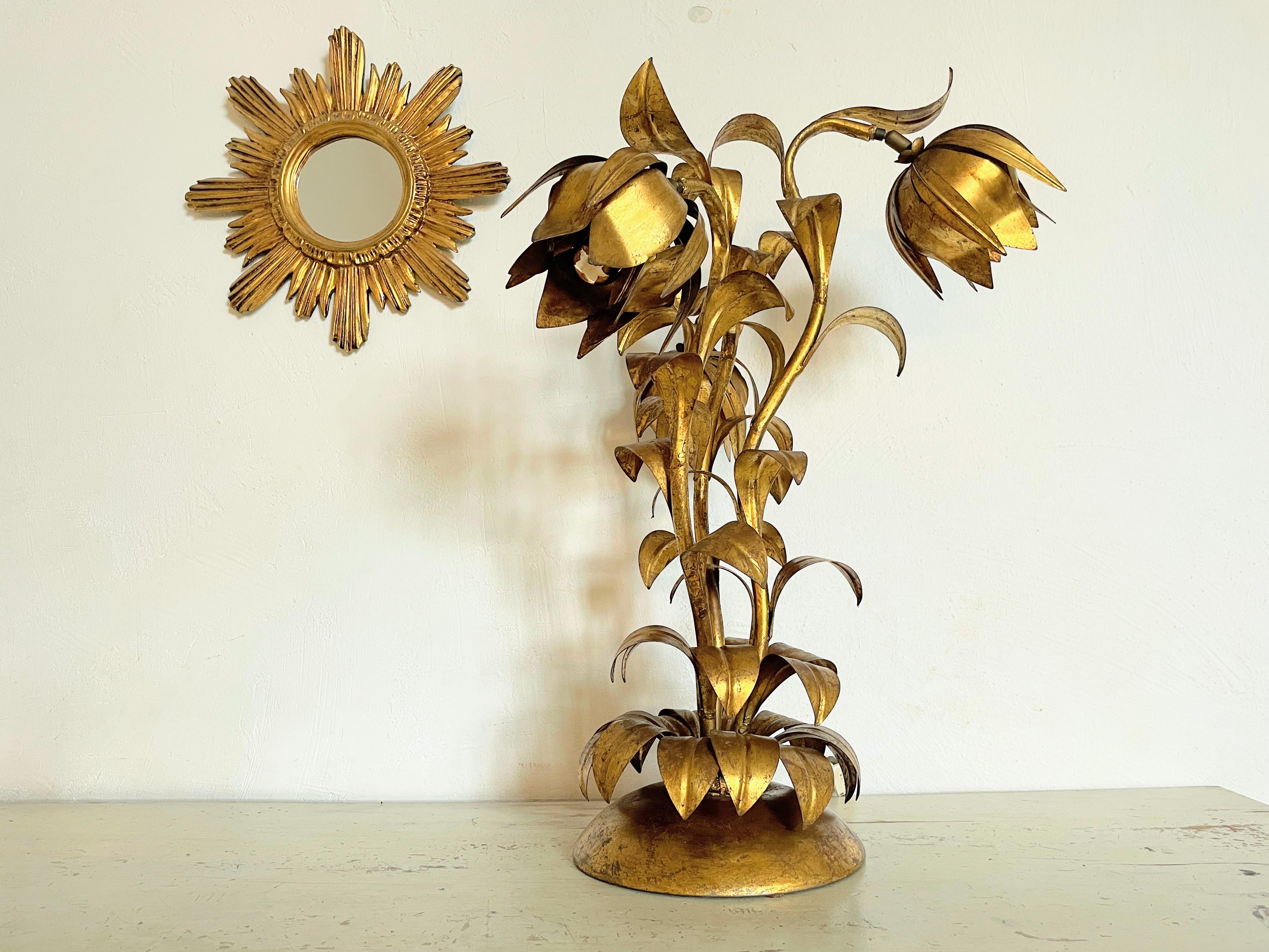 Opulente Hollywood-Regency-Tischlampe im Florentine-Stil  (Vergoldet) im Angebot