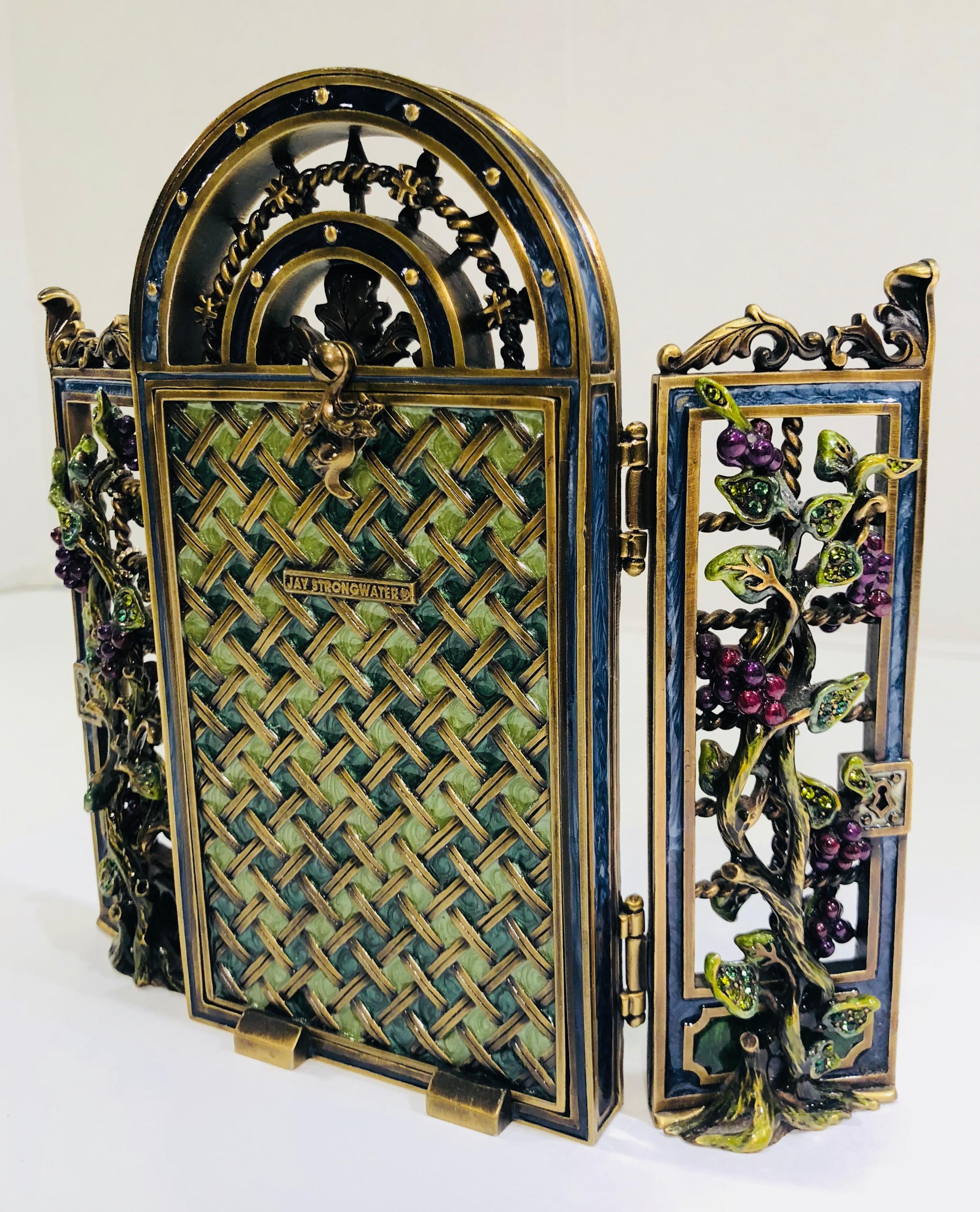 Opulent Jay Strongwater English Garden Jeweled Enamel Trellis Picture Frame  In Excellent Condition In Tustin, CA