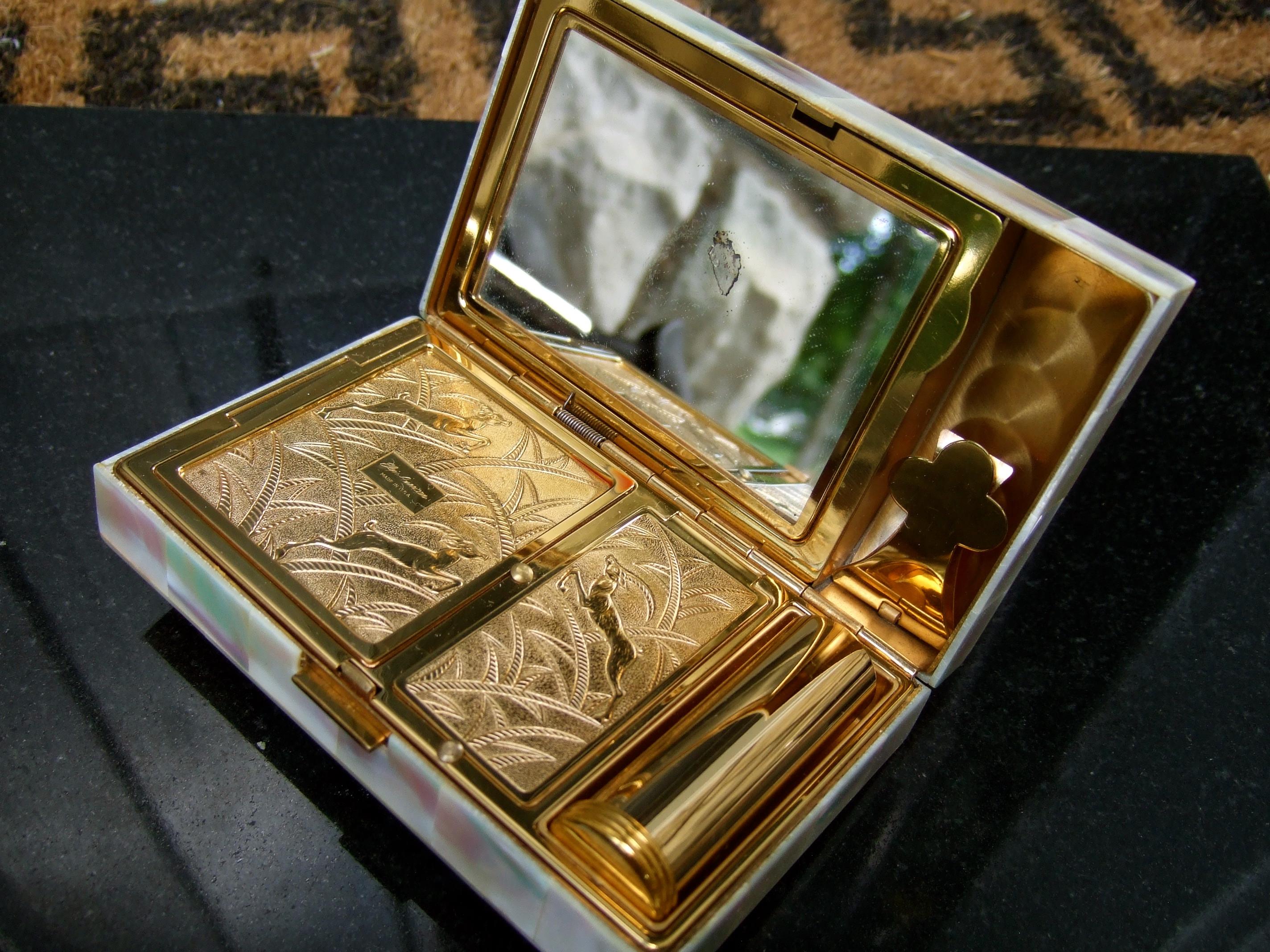 Opulent sac de soirée compact incrusté de cristaux et de nacre d'Elgin, années 1950 en vente 13