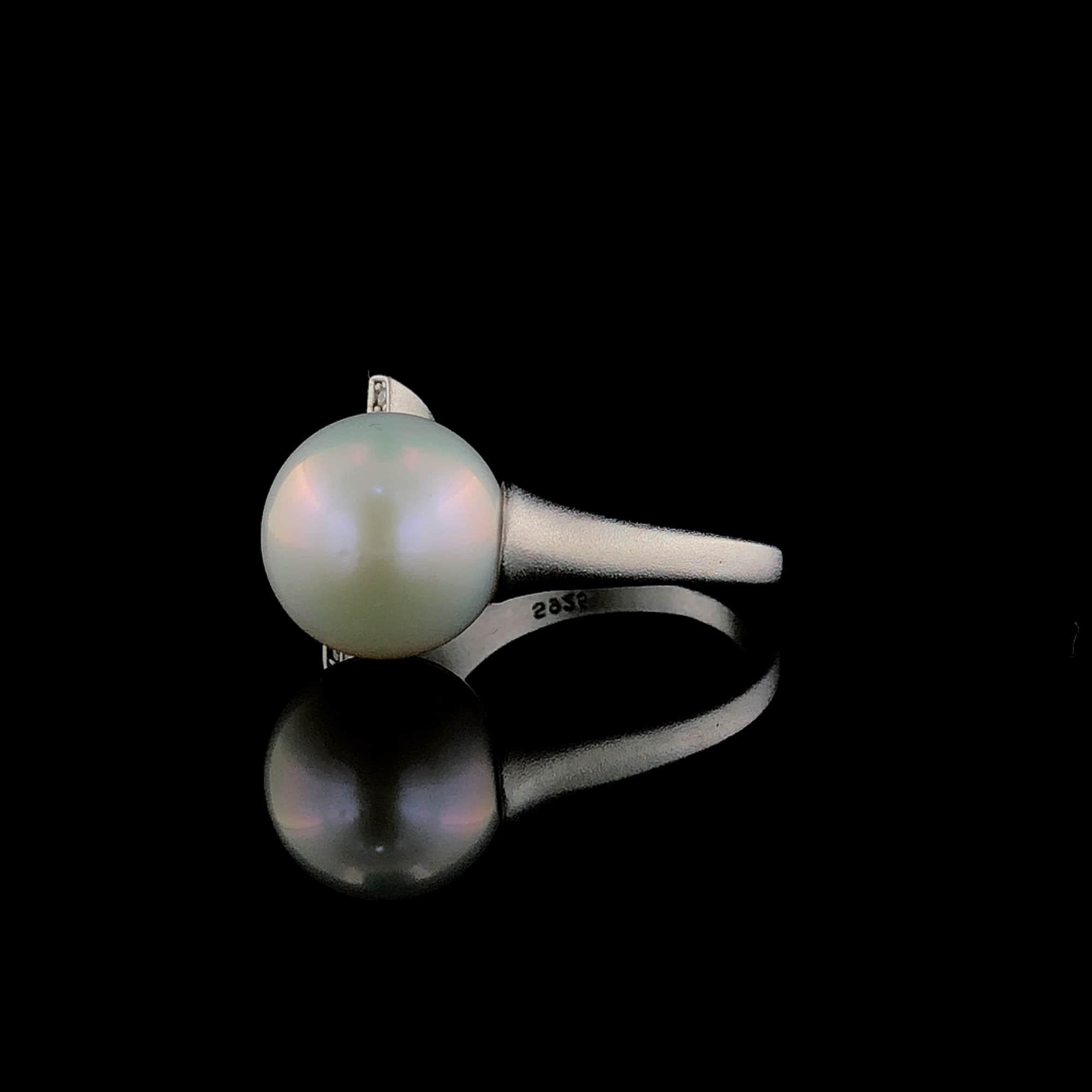 Taille ronde Opulent bague océan en argent sterling et perles en vente