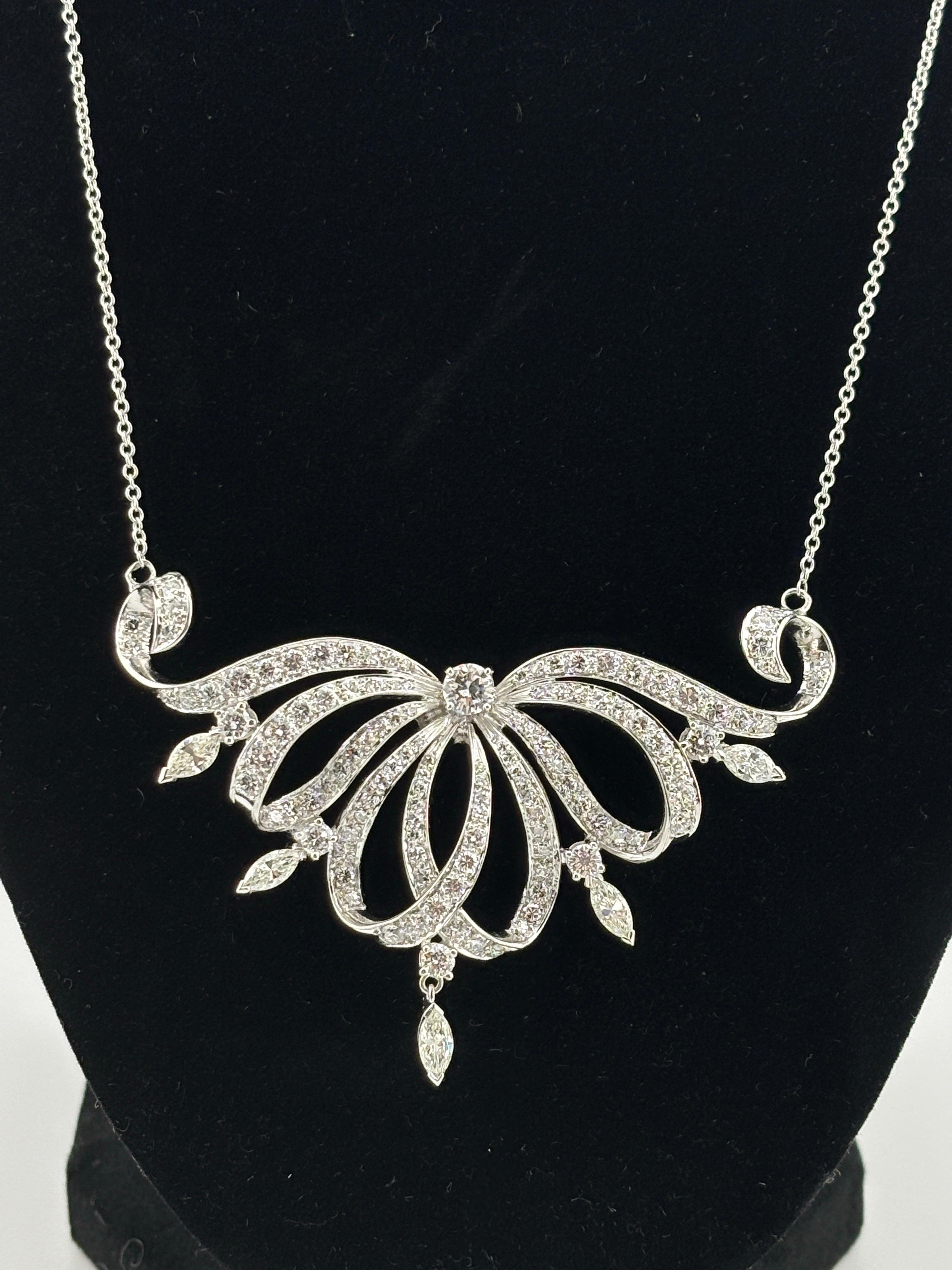 Opulenta collana di platino e diamanti naturali in vendita 2