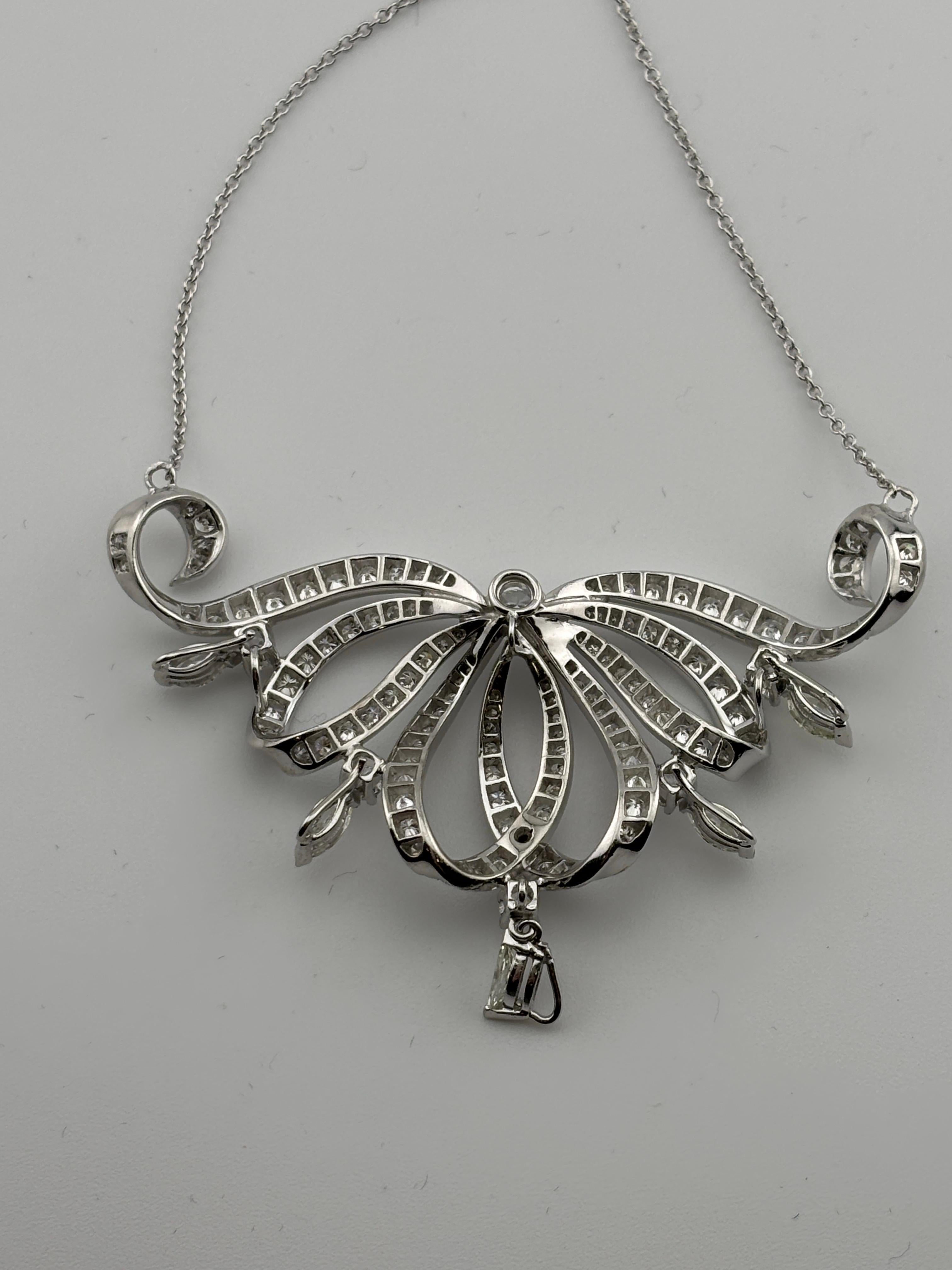 Opulenta collana di platino e diamanti naturali in vendita 3