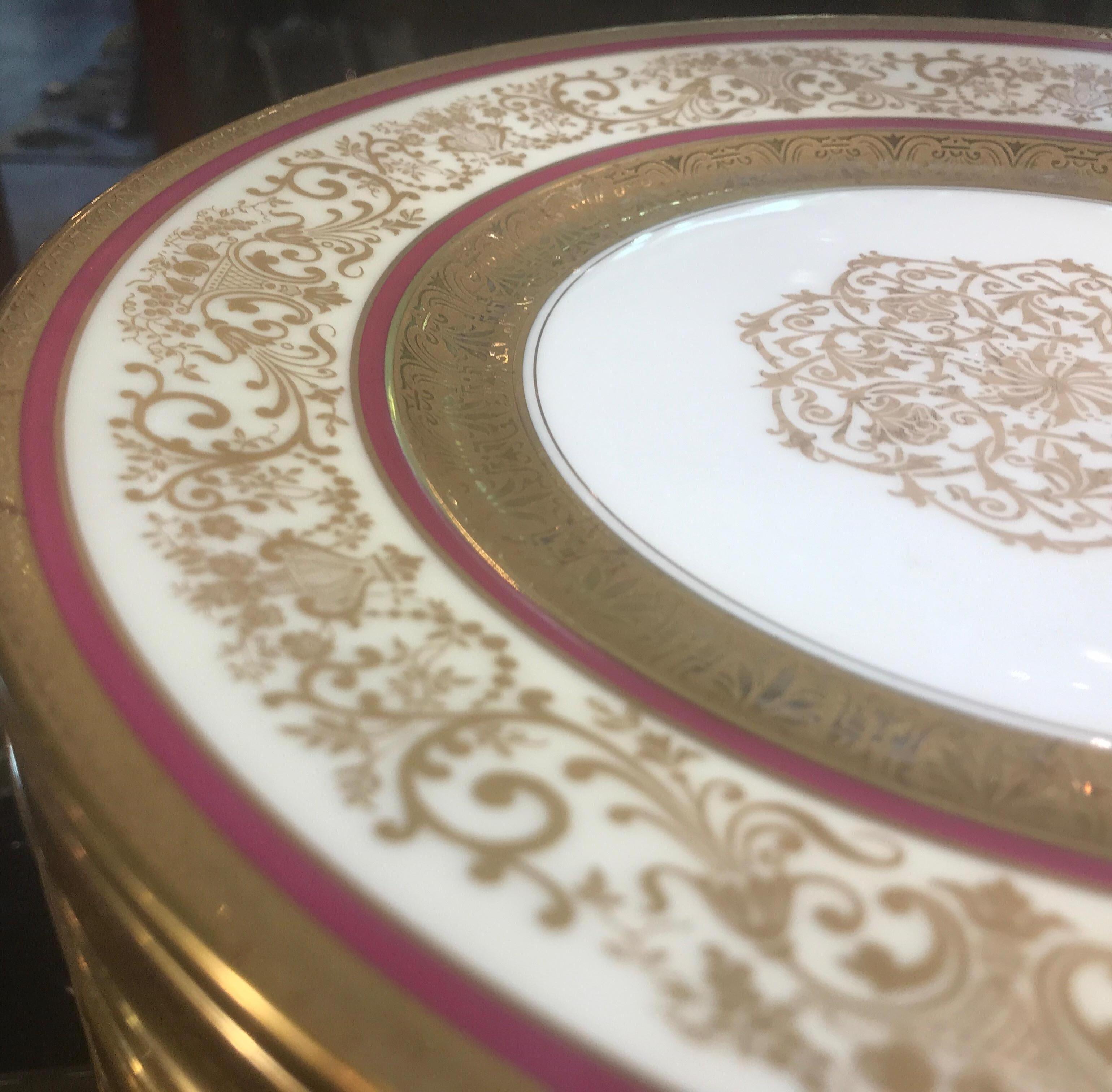Gilt Opulent Set of 12 Gold Encrusted Service Dinner Plates 11 Inches Diameter For Sale