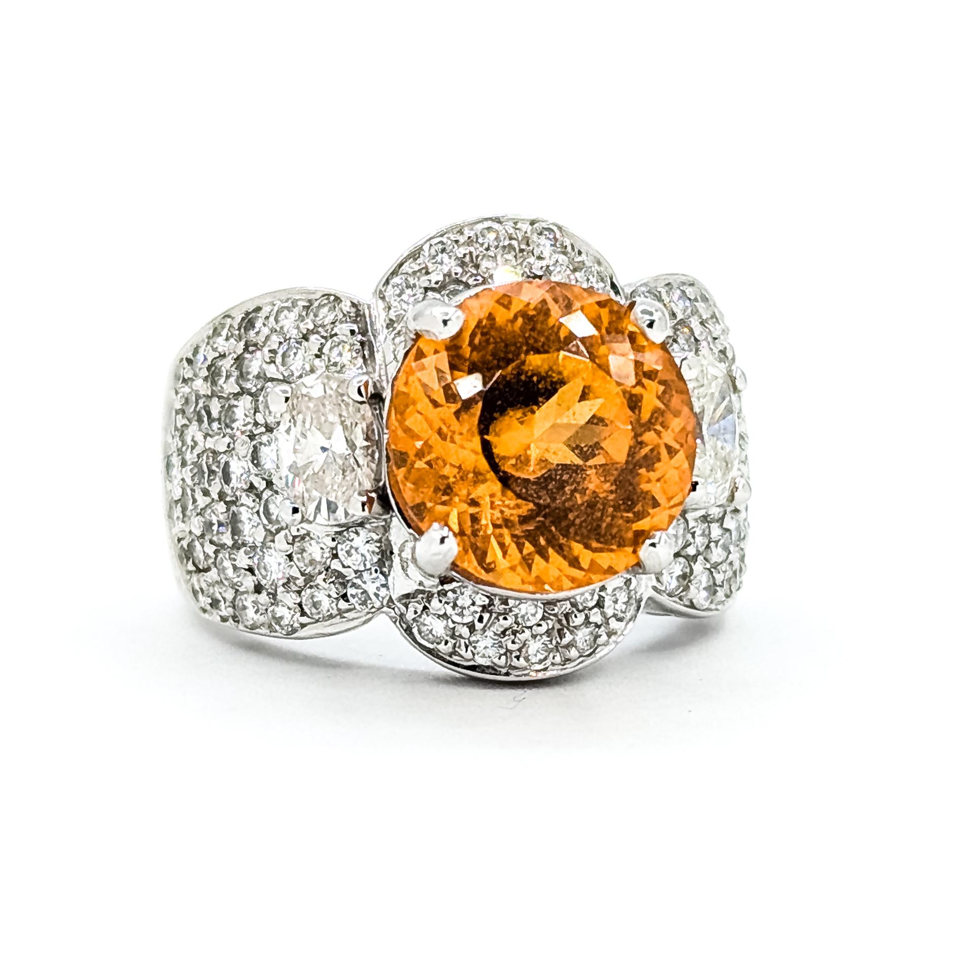 Opulente bague en grenat spessarite et diamant en 18k en vente 2