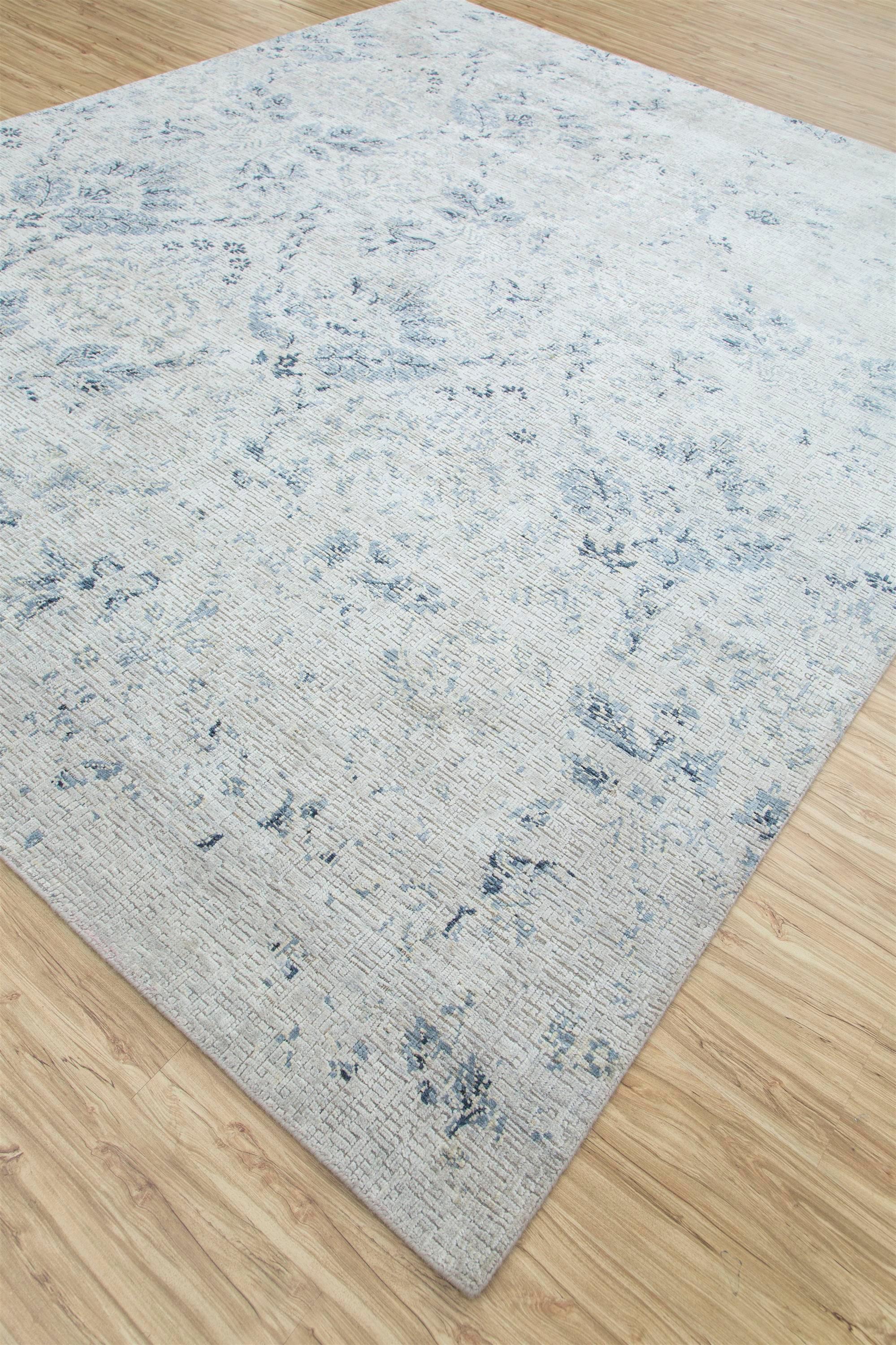 Tibetan Opulent Tranquility Warm Gray & China Blue 240X300 Cm Handknotted Rug For Sale