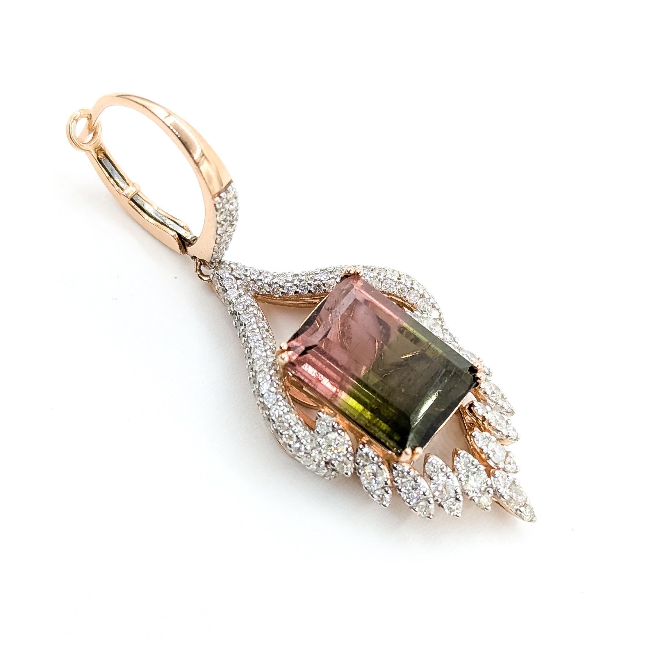 Taille émeraude Boucles d'oreilles opulentes en or rose 14k avec tourmaline melon d'eau et diamant en vente