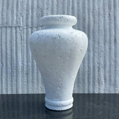 Urna di gesso in finto corallo costiero vintage