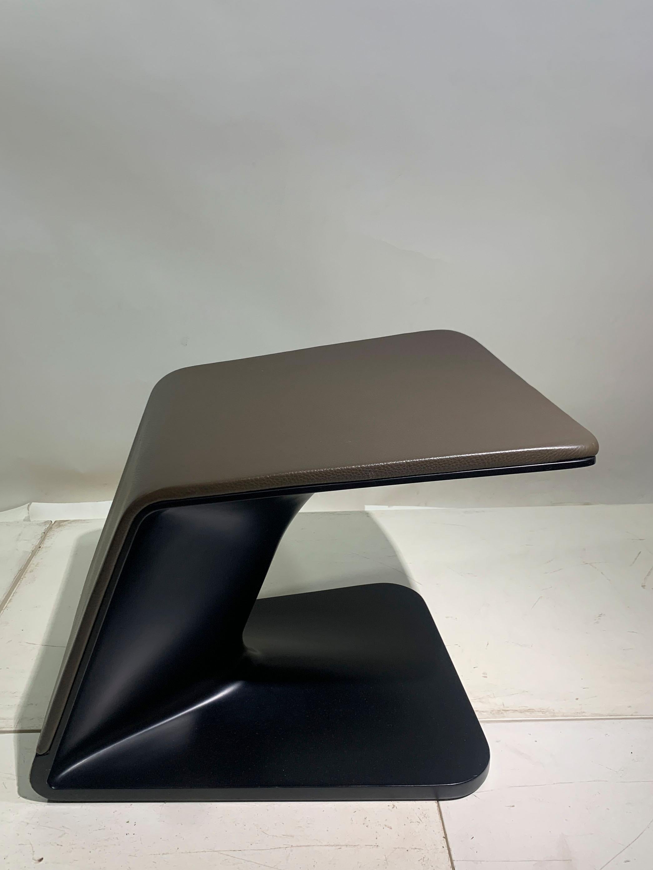 Fauteuil Ora-Gami avec repose-pieds conçu par Ora Ito pour Steiner Paris en vente 7