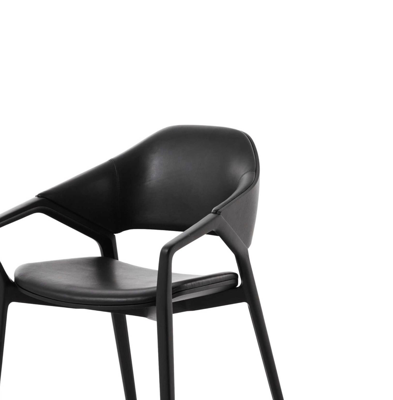 Ora Ito, Frassino Tinto Nero Ico Stuhl für Cassina (21. Jahrhundert und zeitgenössisch) im Angebot