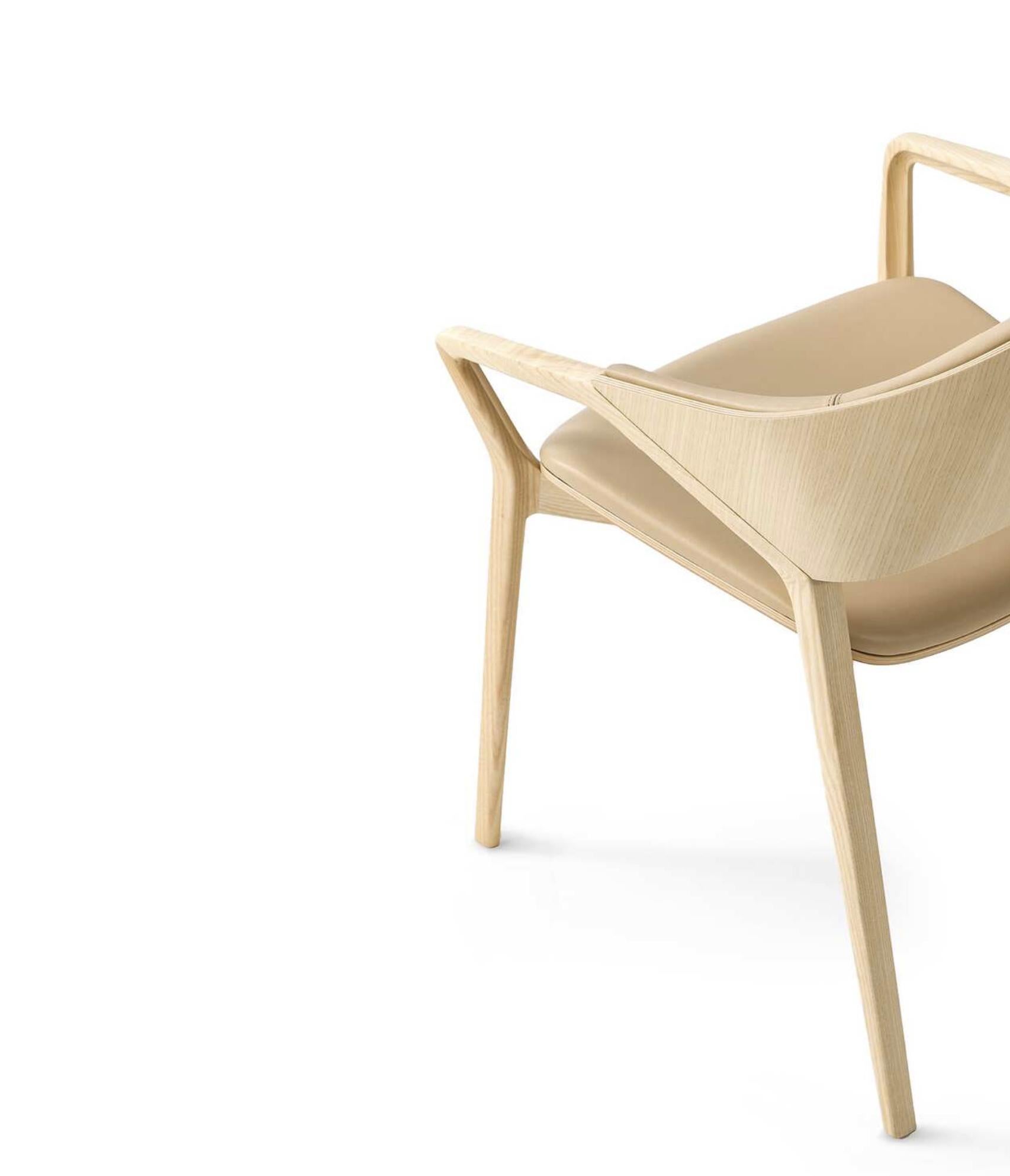 Ora Ïto, Natürliches Eschenholz Ico Design Stuhl für Cassina im Zustand „Neu“ im Angebot in Barcelona, Barcelona