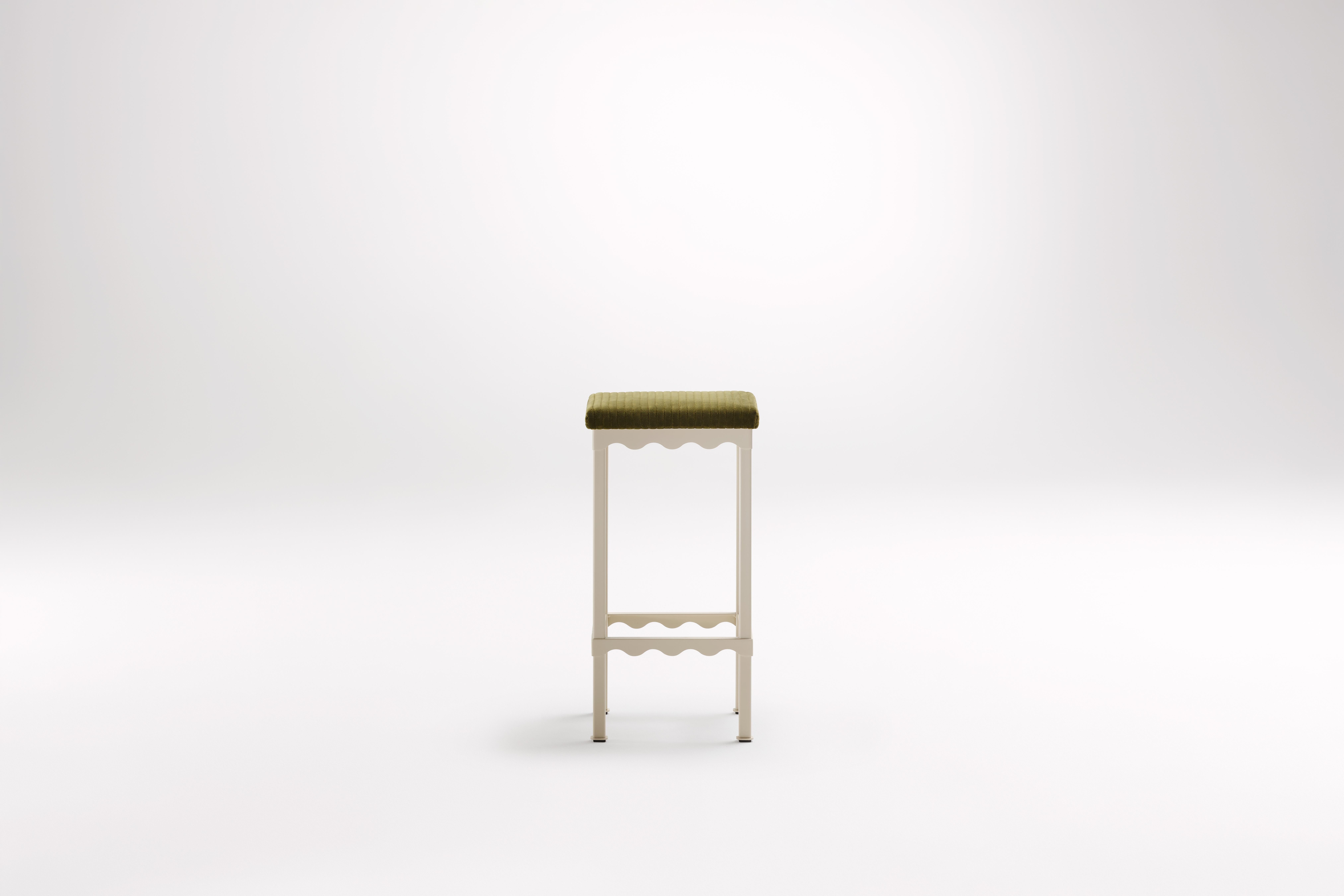 Oracle Bellini High Stool by Coco Flip In New Condition For Sale In Geneve, CH