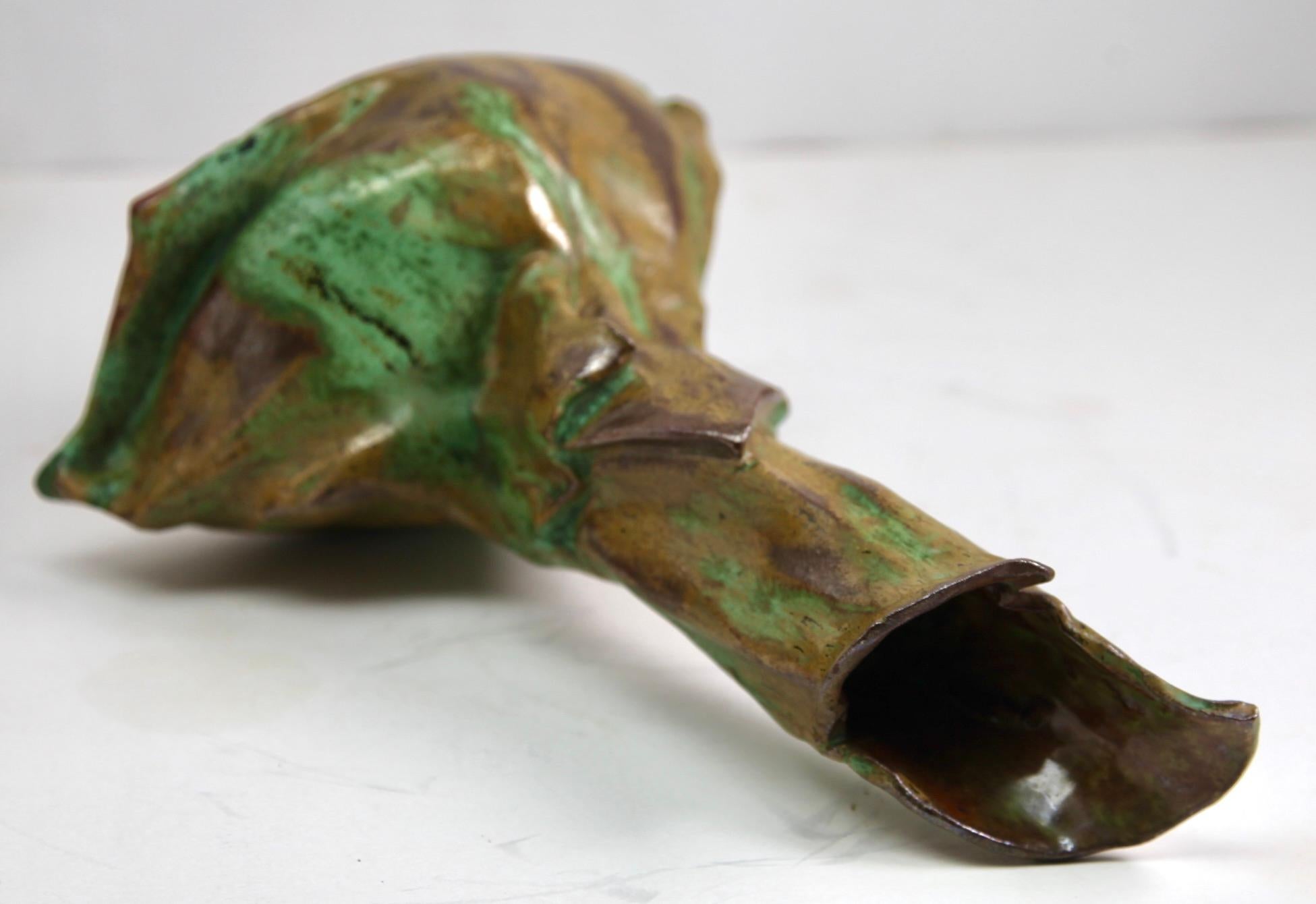 Milieu du XXe siècle Vase en céramique Oraganis Magnifique glaçure dans des tons de brun et de vert, vers 1930 en vente