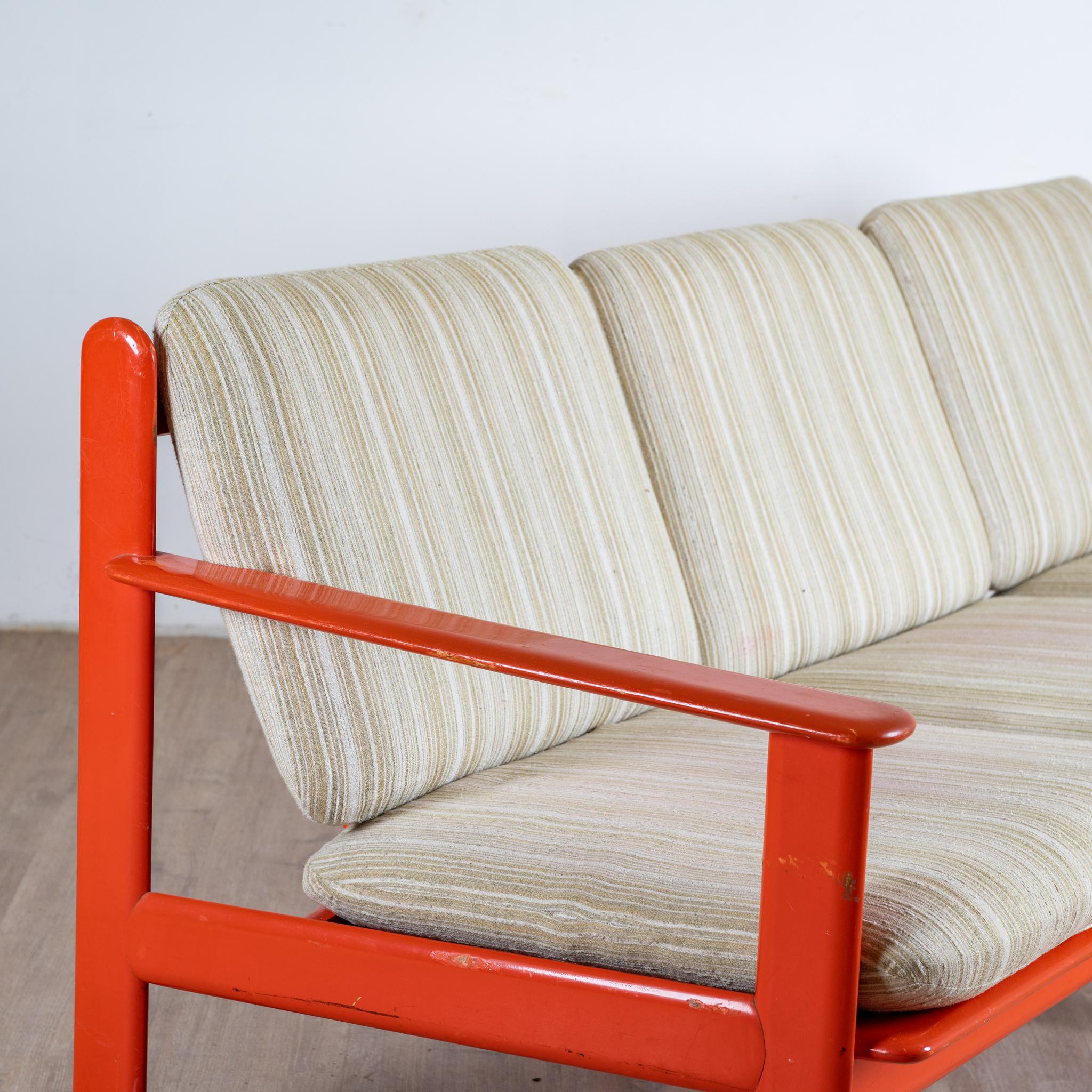 Orangefarbenes 3-Sitzer-Sofa, Italien, 1970er Jahre im Zustand „Gut“ im Angebot in SAINT-SEVER, FR
