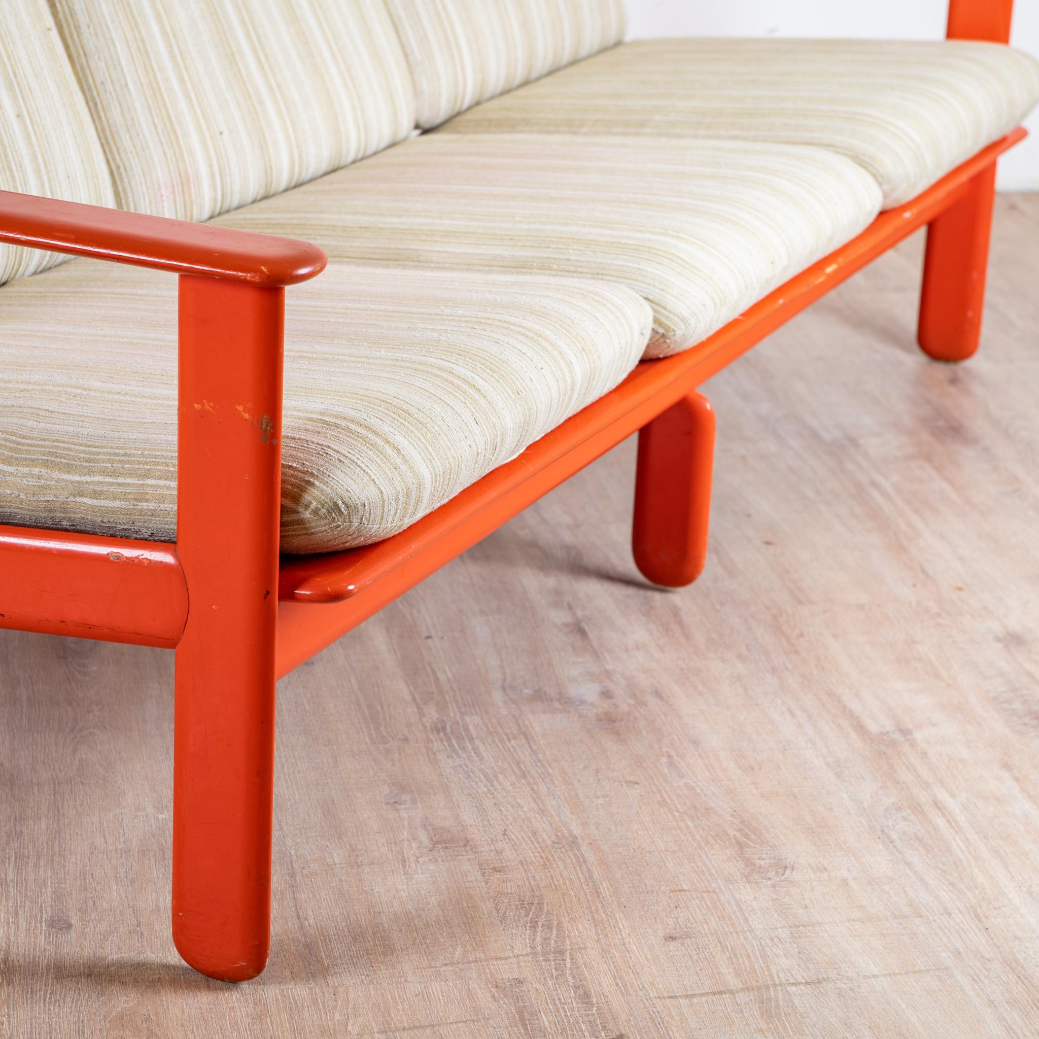 Orangefarbenes 3-Sitzer-Sofa, Italien, 1970er Jahre (Ende des 20. Jahrhunderts) im Angebot