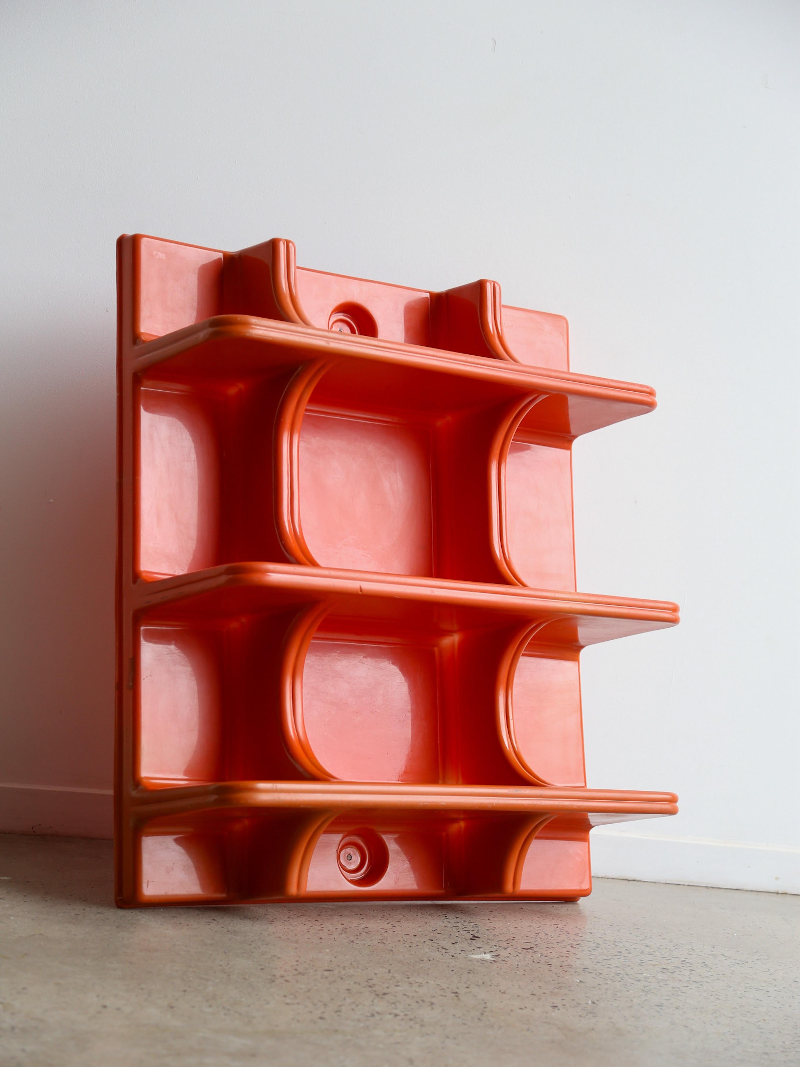 Ère spatiale organiser mural en plastique orange  1970s en vente