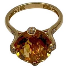 Ambre orange Citrine taille brillante Bague de cocktail en or jaune 14K diamant pavé