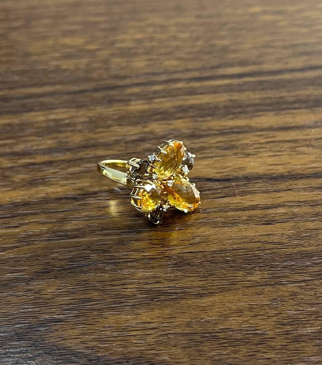 Orange Amber Citrines & Brown Smoky Quartz Yellow Gold Cluster Statement Ring For Sale 2