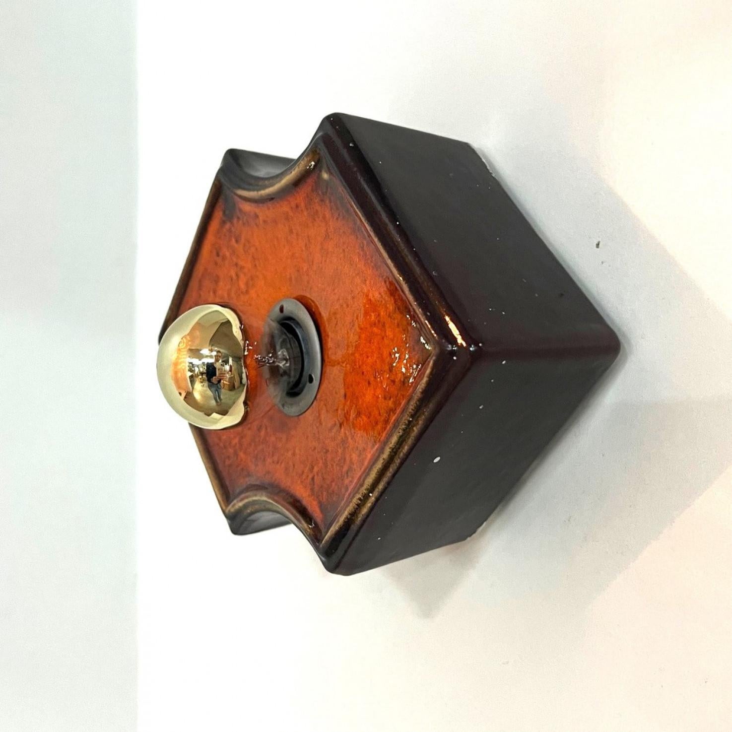 Apliques/plafones de cerámica naranja y marrón Cerámica, Alemania, años 60 Moderno de mediados de siglo en venta