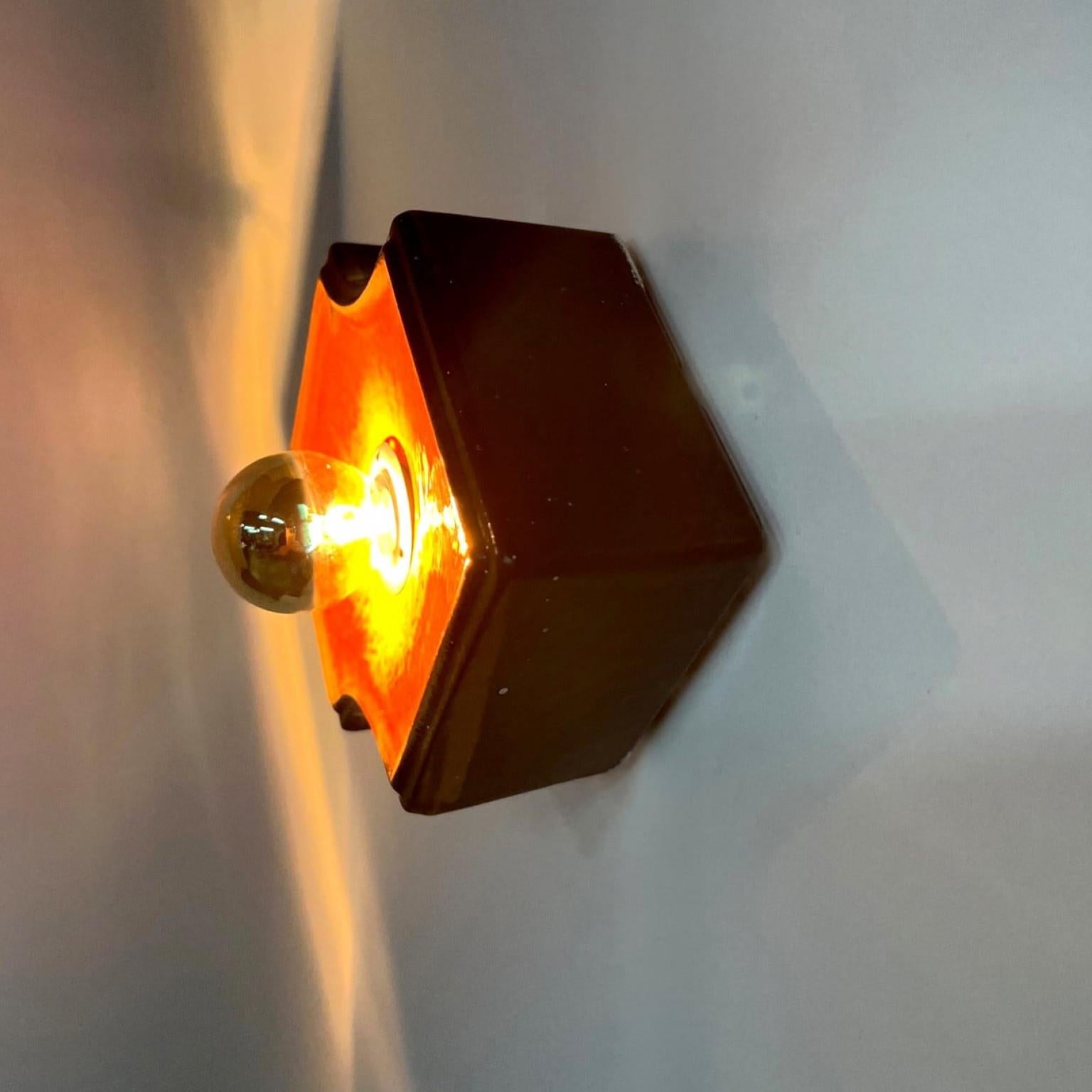 Orangefarbene und braune keramische Wandleuchten/Flush Mounts Keramik, Deutschland, 1960er Jahre im Angebot 1