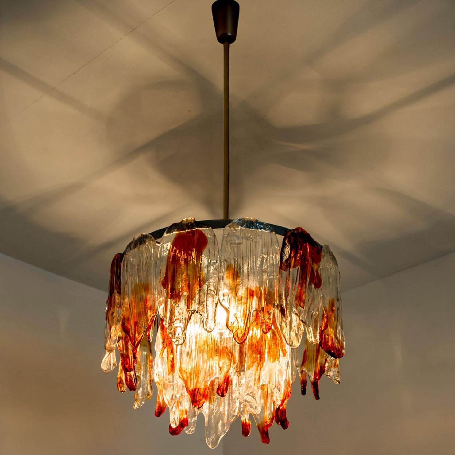 Lampadario in vetro di Murano arancione e trasparente di Mazzega Murano, anni '60 in vendita 1