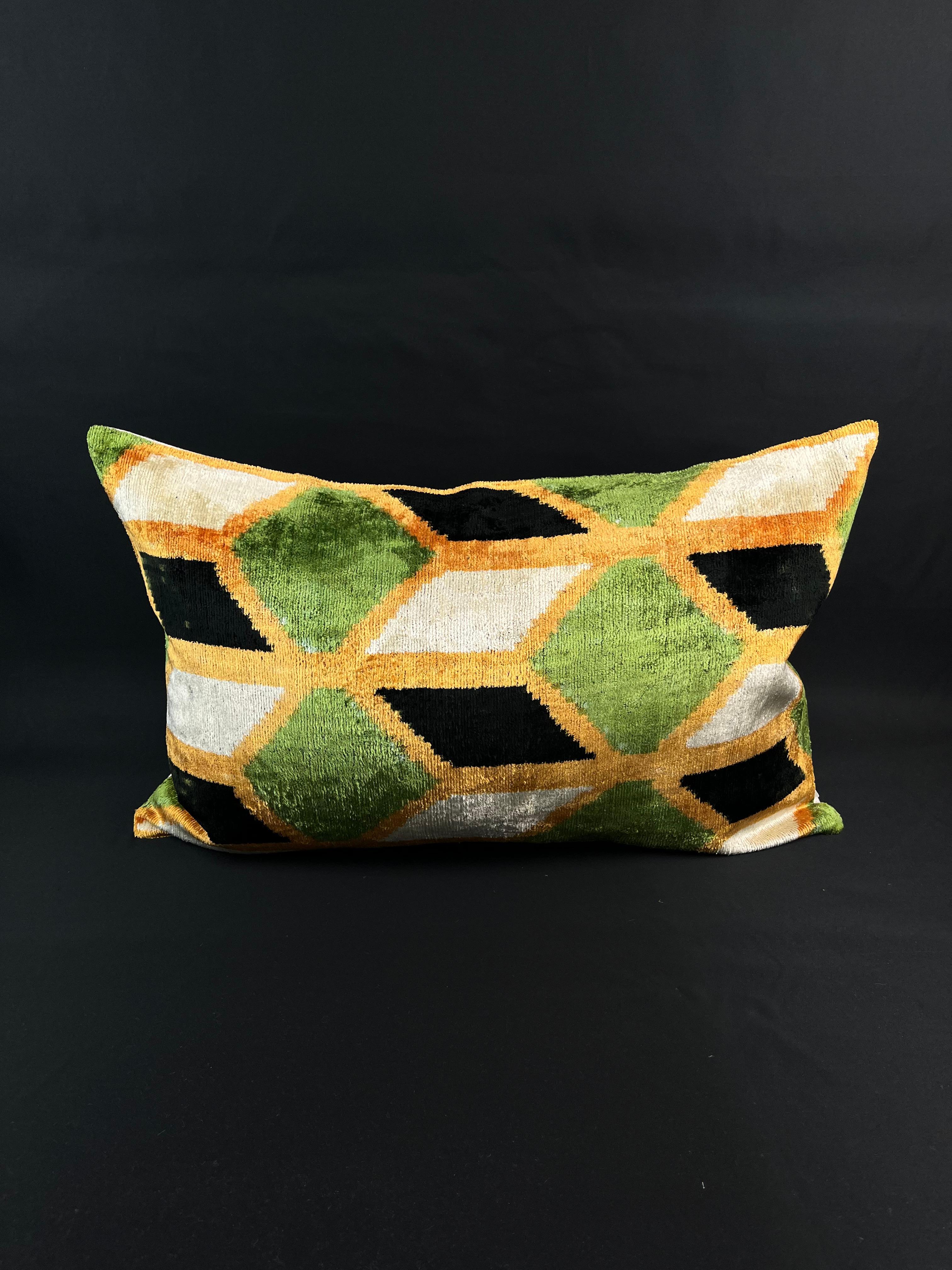 Orange and Green Velvet Silk Ikat Pillow Cover In New Condition For Sale In Houston, TX