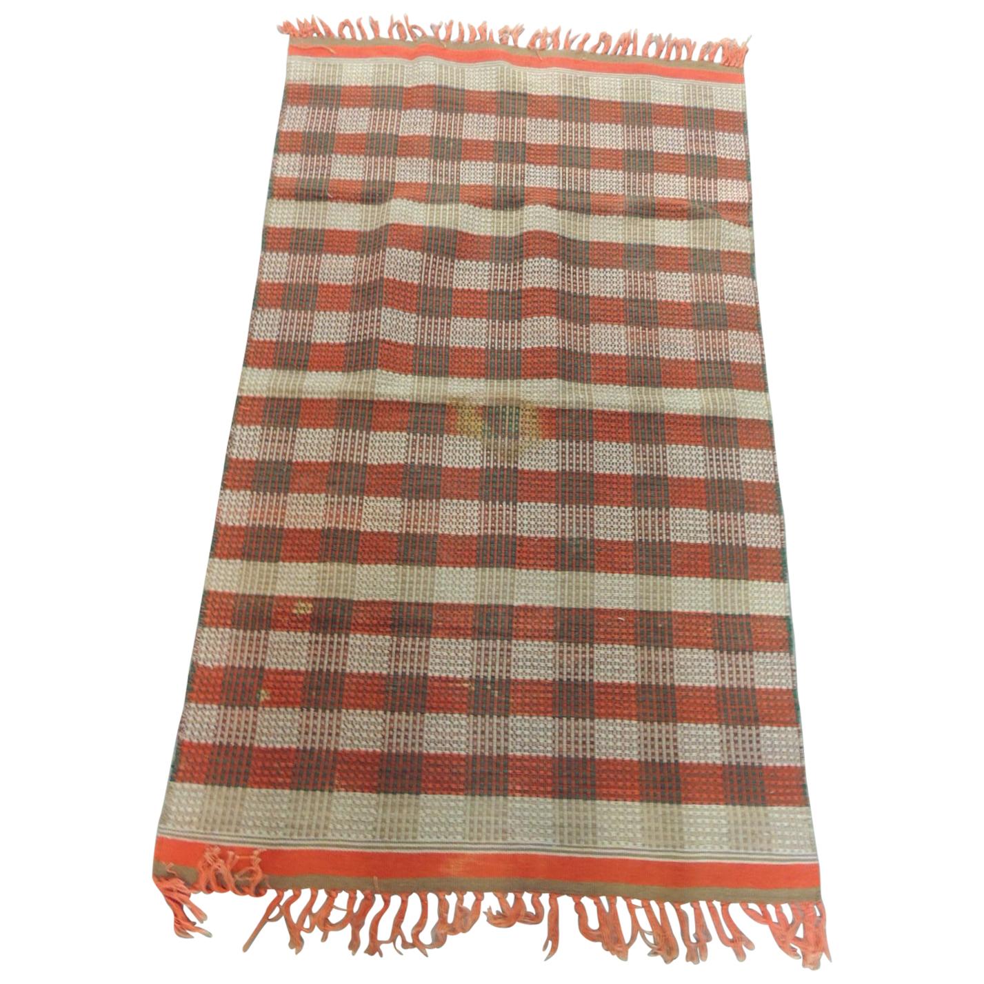 Plaid Indian Woven Rug or Throw (was never used on the floor)
Orange and green woven rug with small hand knotted fringes.
Size: 38