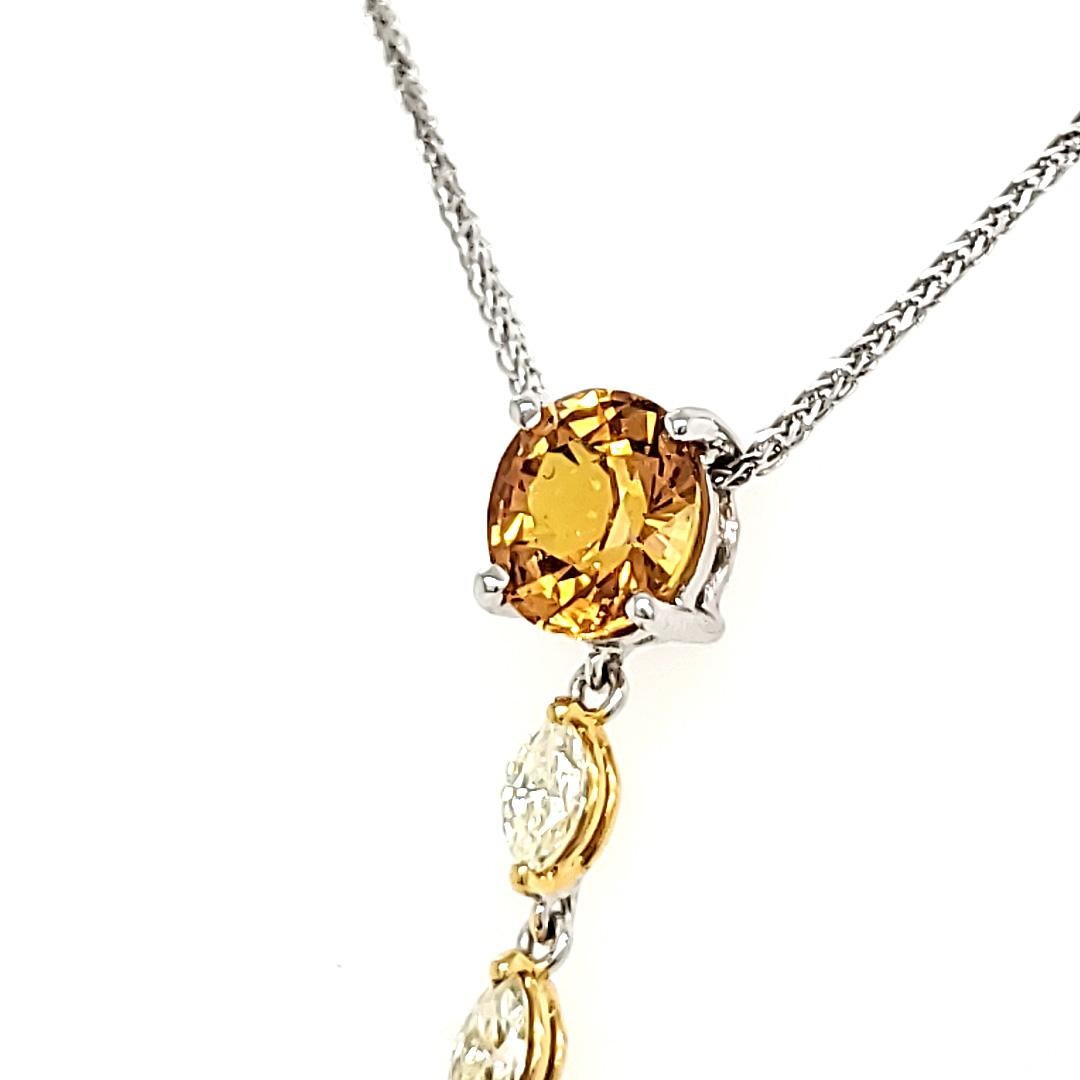Collana di diamanti con zaffiro arancione e rosa e catena a goccia in oro bianco 18k. in vendita 2