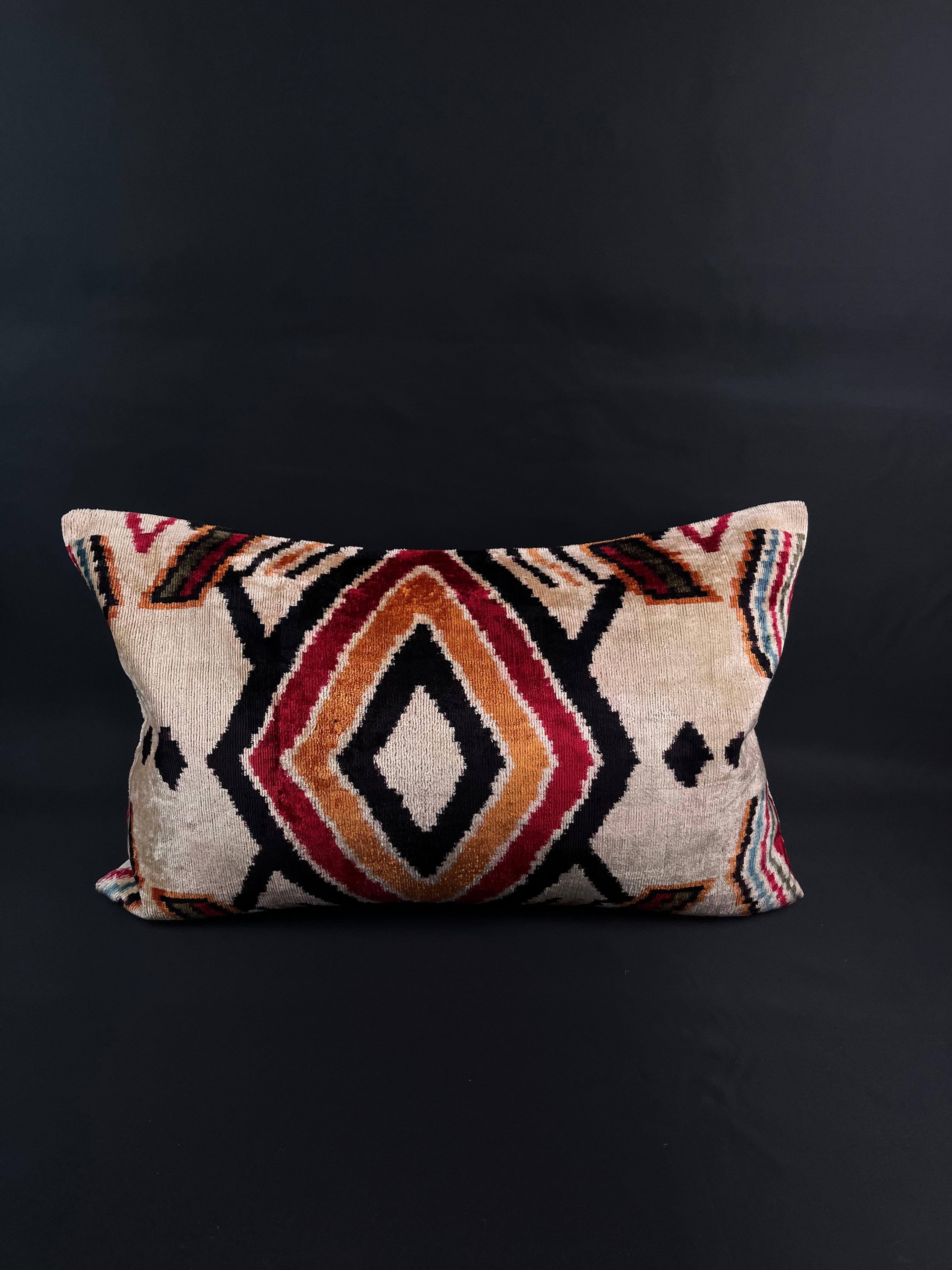 Orange and Pink Velvet Silk Ikat Pillow Cover In New Condition For Sale In Houston, TX