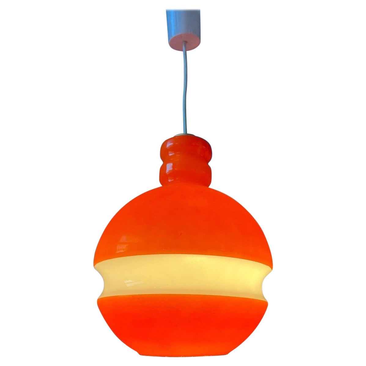Lámpara colgante de cristal naranja y blanco de mediados de siglo Peill & Putzler, años 70