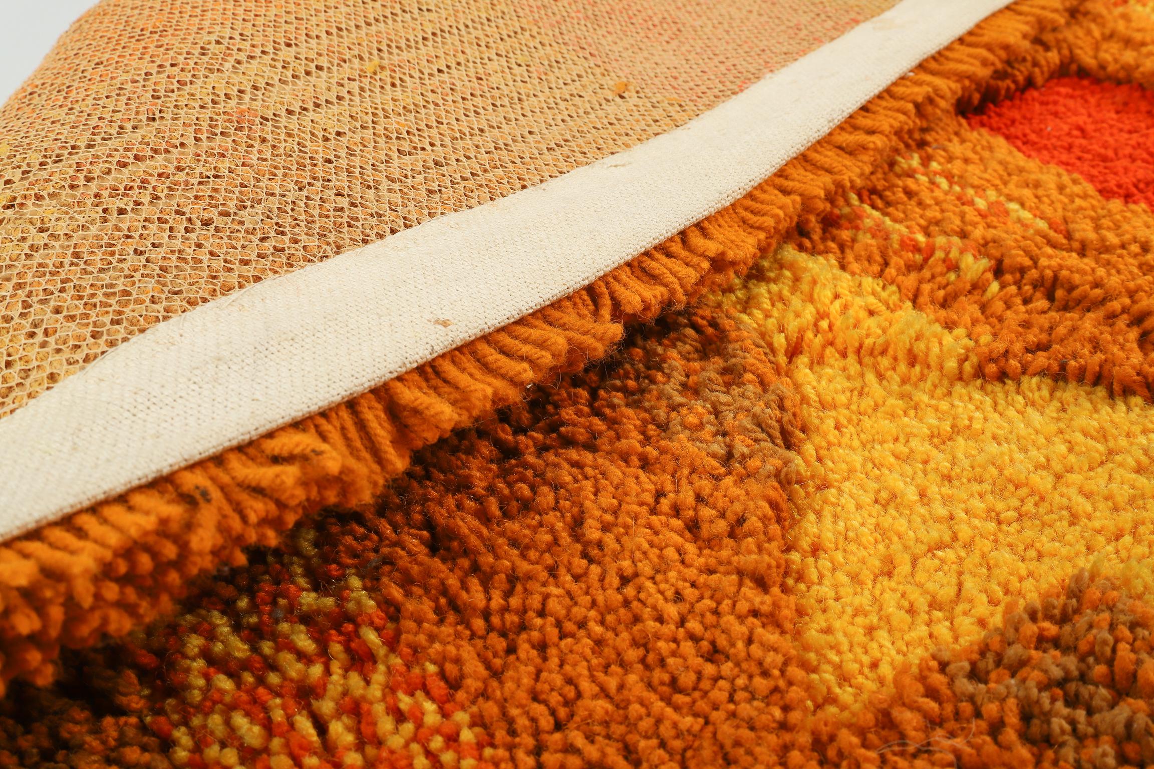 Orange and Yellow Op Pop Mod Woven Tapestry or Rug In Good Condition For Sale In Ferndale, MI