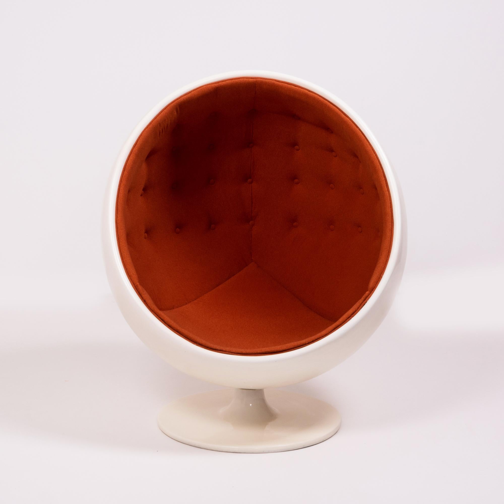 Mid-Century Modern Orange Ball Chair After the Model by Eero Aarnio, Wool and Fibreglass