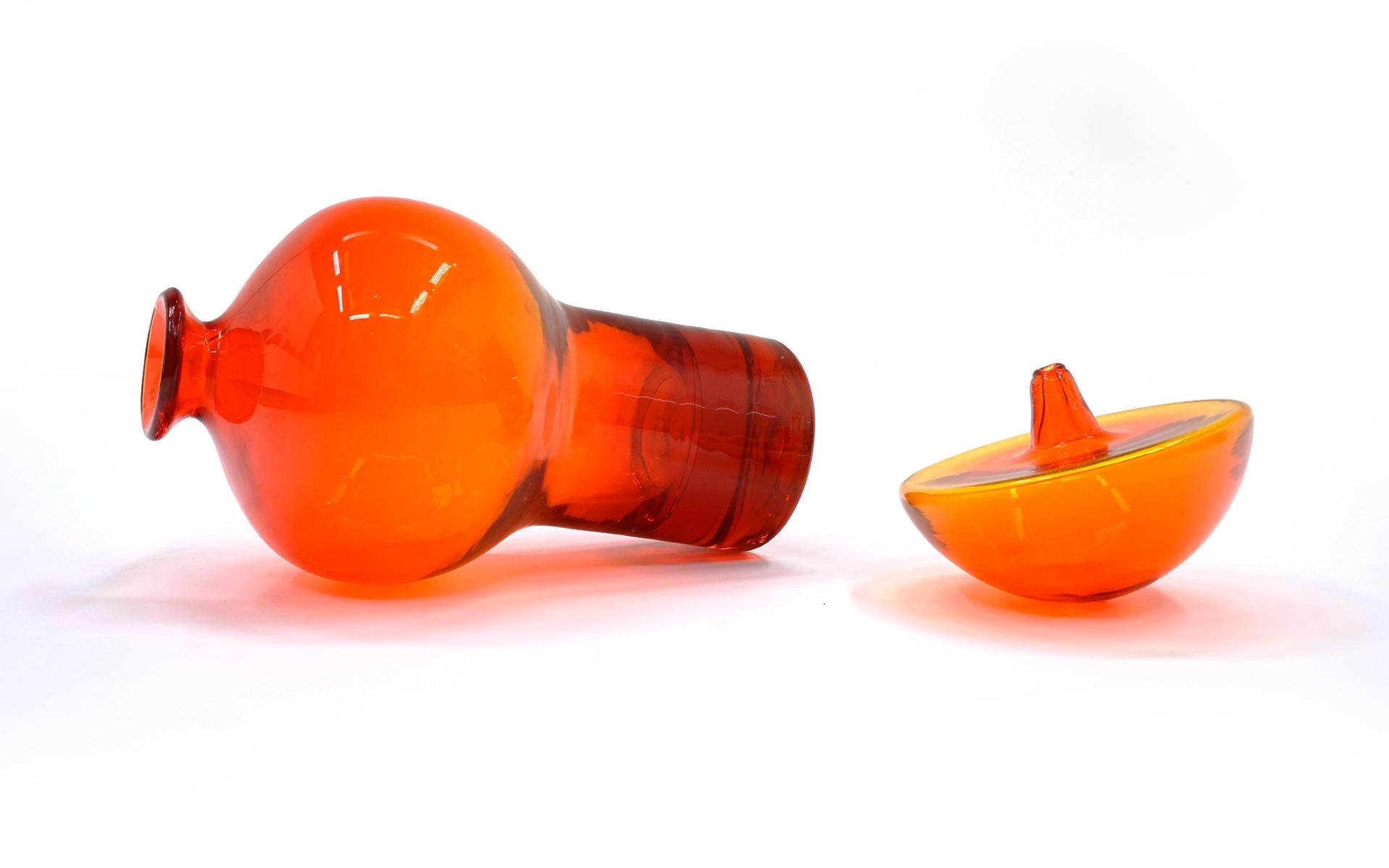 Orange Blenko Blown Art Glass Bottle with Original Stopper, Mint Condition In Excellent Condition In Kansas City, MO