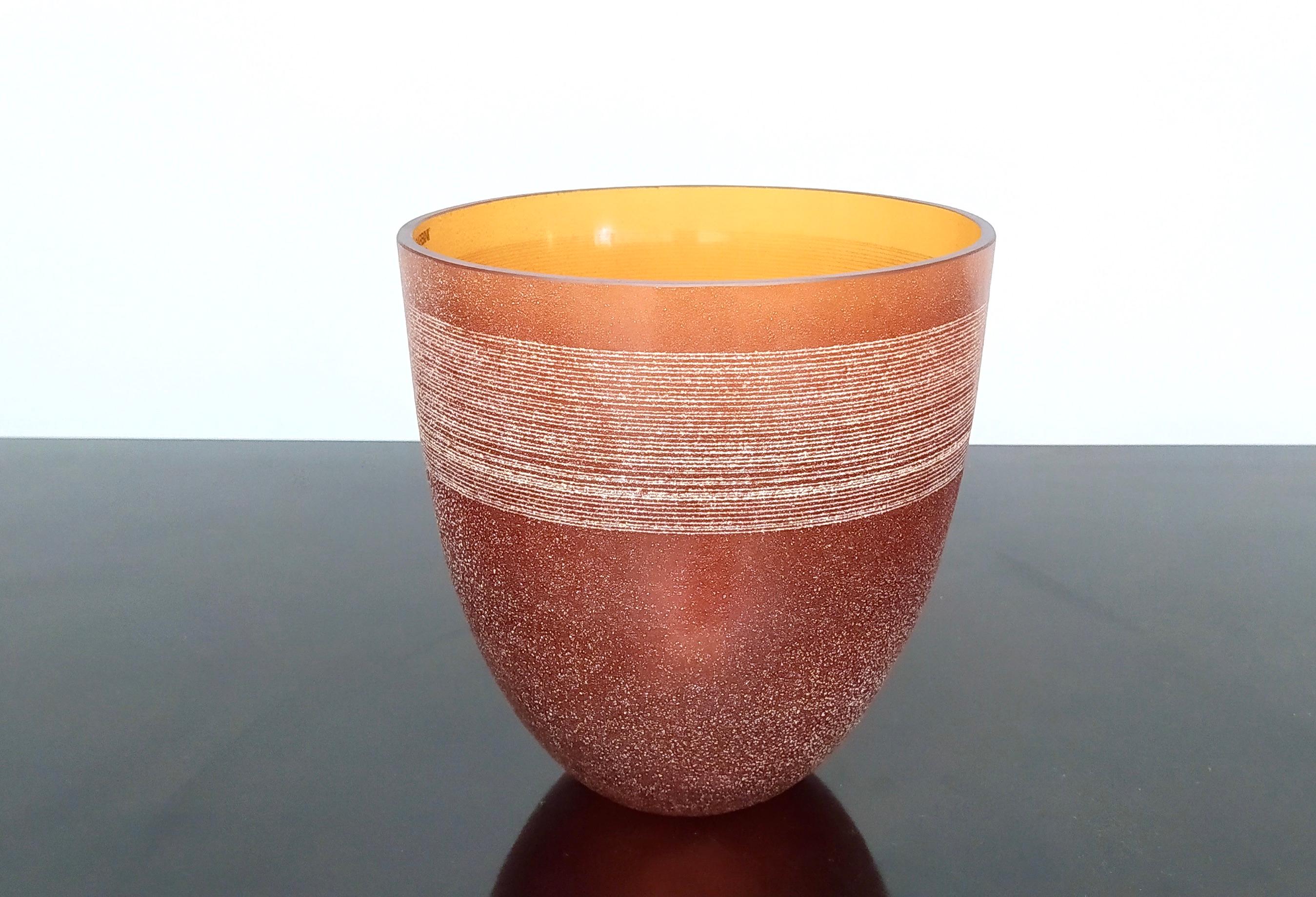 Orange Blown and Etched Murano Glass Vase by Barbini, Italy, 1980s In Good Condition In Bresso, Lombardy