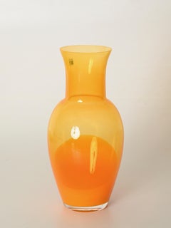 Vase en verre décoratif de Murano soufflé à l'orange, signé par Carlo Moretti, Italie, années 1970