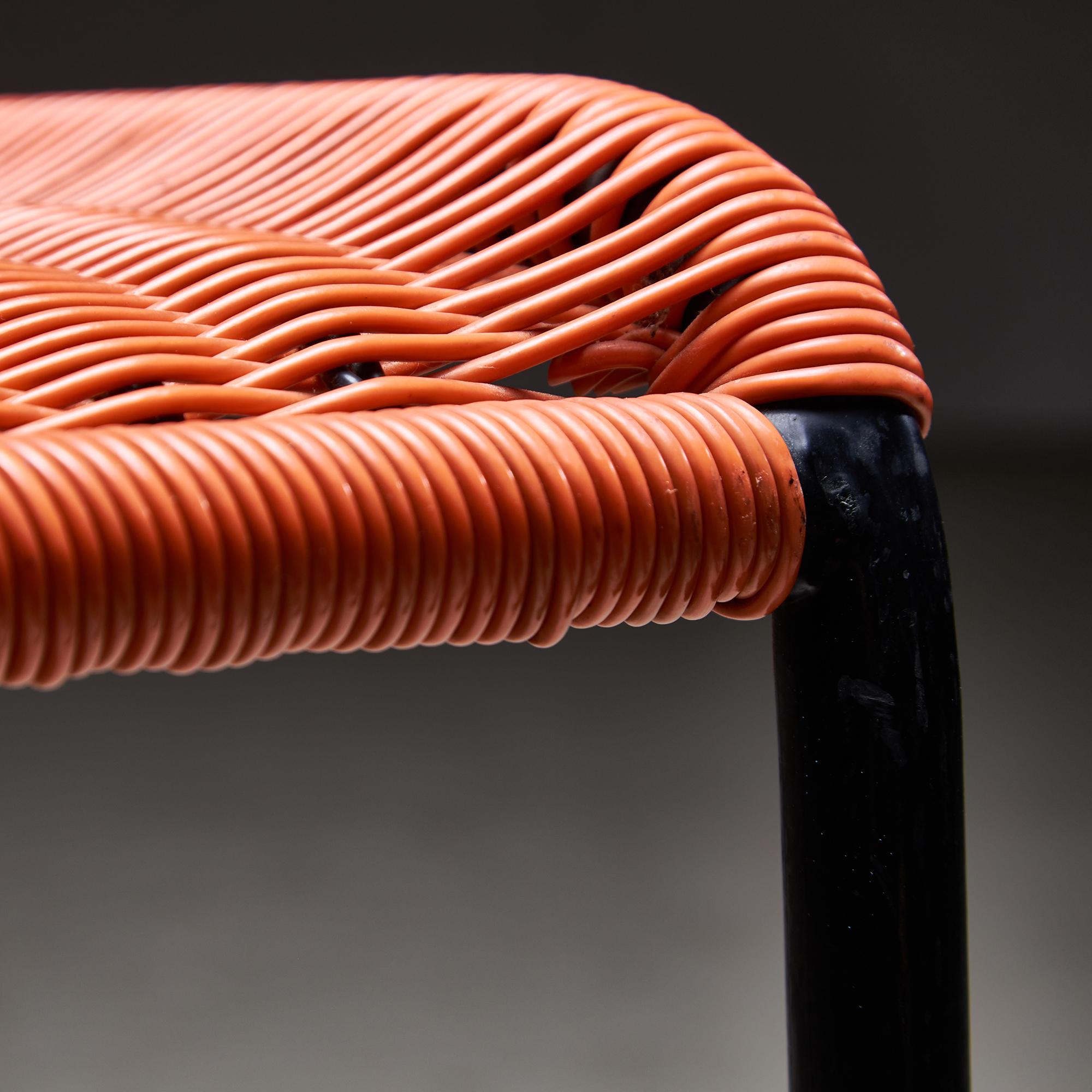 Silla de exterior de cable trenzado naranja, años 60 en venta 4