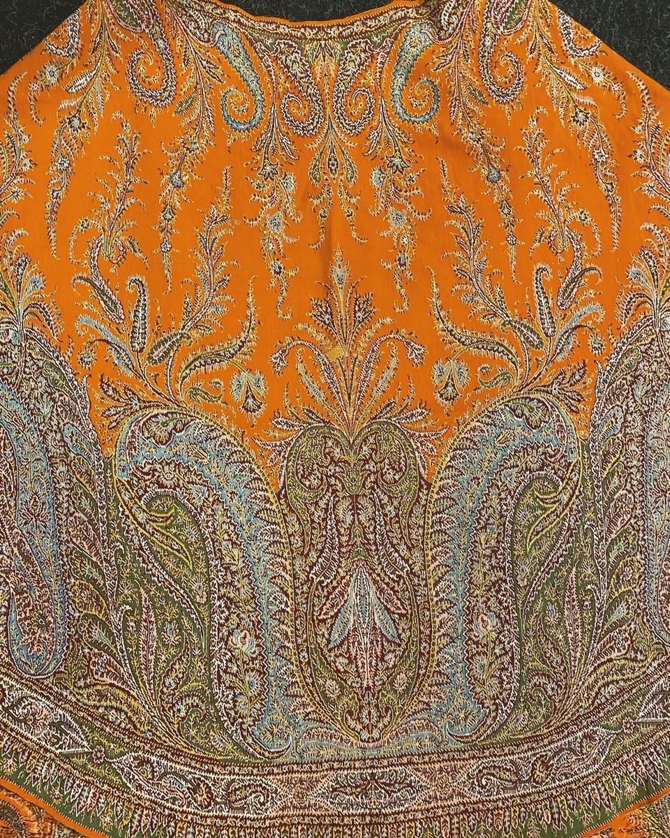 Orange Cashmere Woollen Paisley Stole Shawl - France Circa 1850 For Sale 11