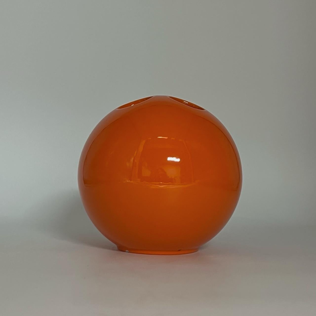 Orange Ceramic Vase 'Bowling Ball' by Enzo Bioli for Il Picchio, 1960s  For Sale 2
