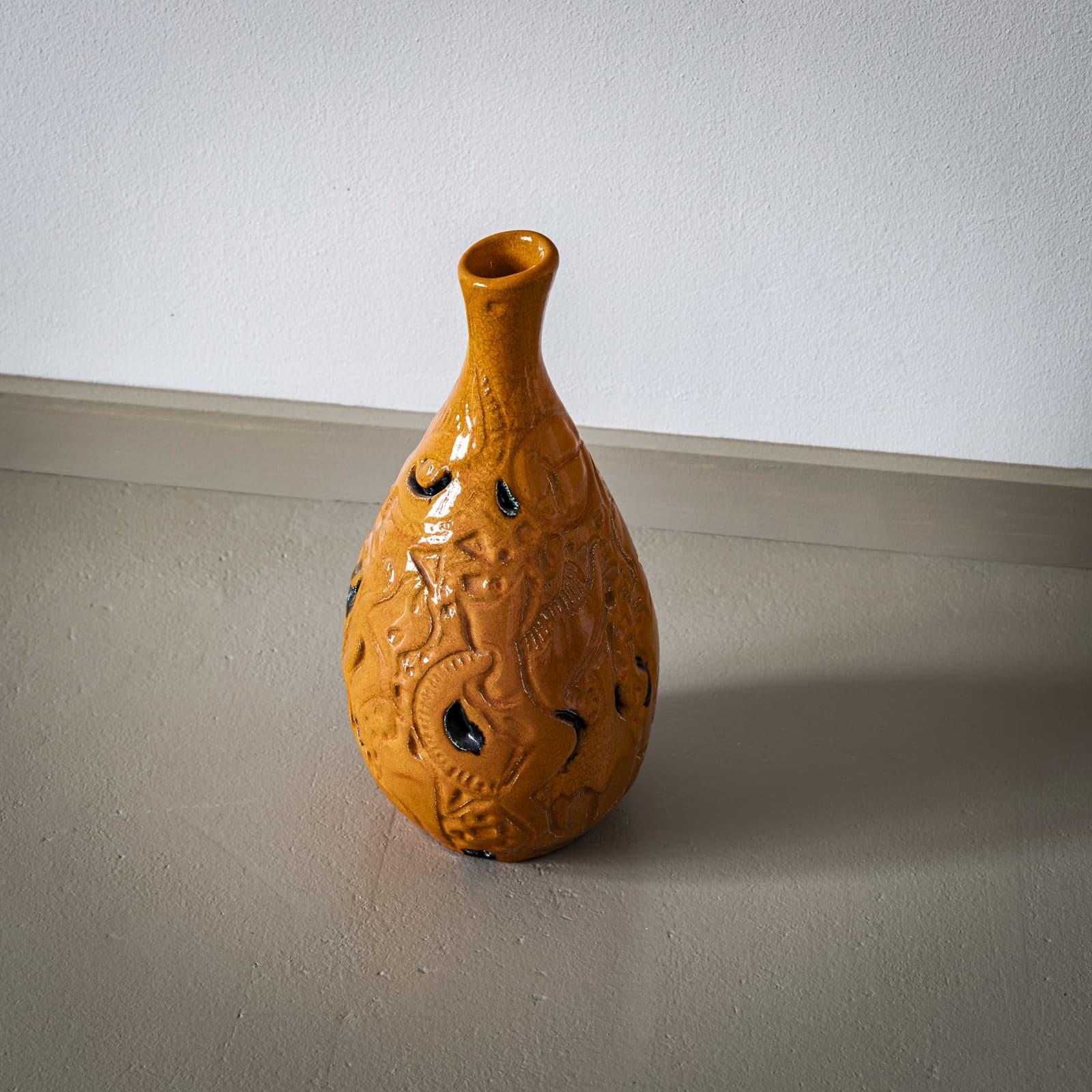 Francese Vaso in ceramica arancione di Poemu, Francia 2023 in vendita