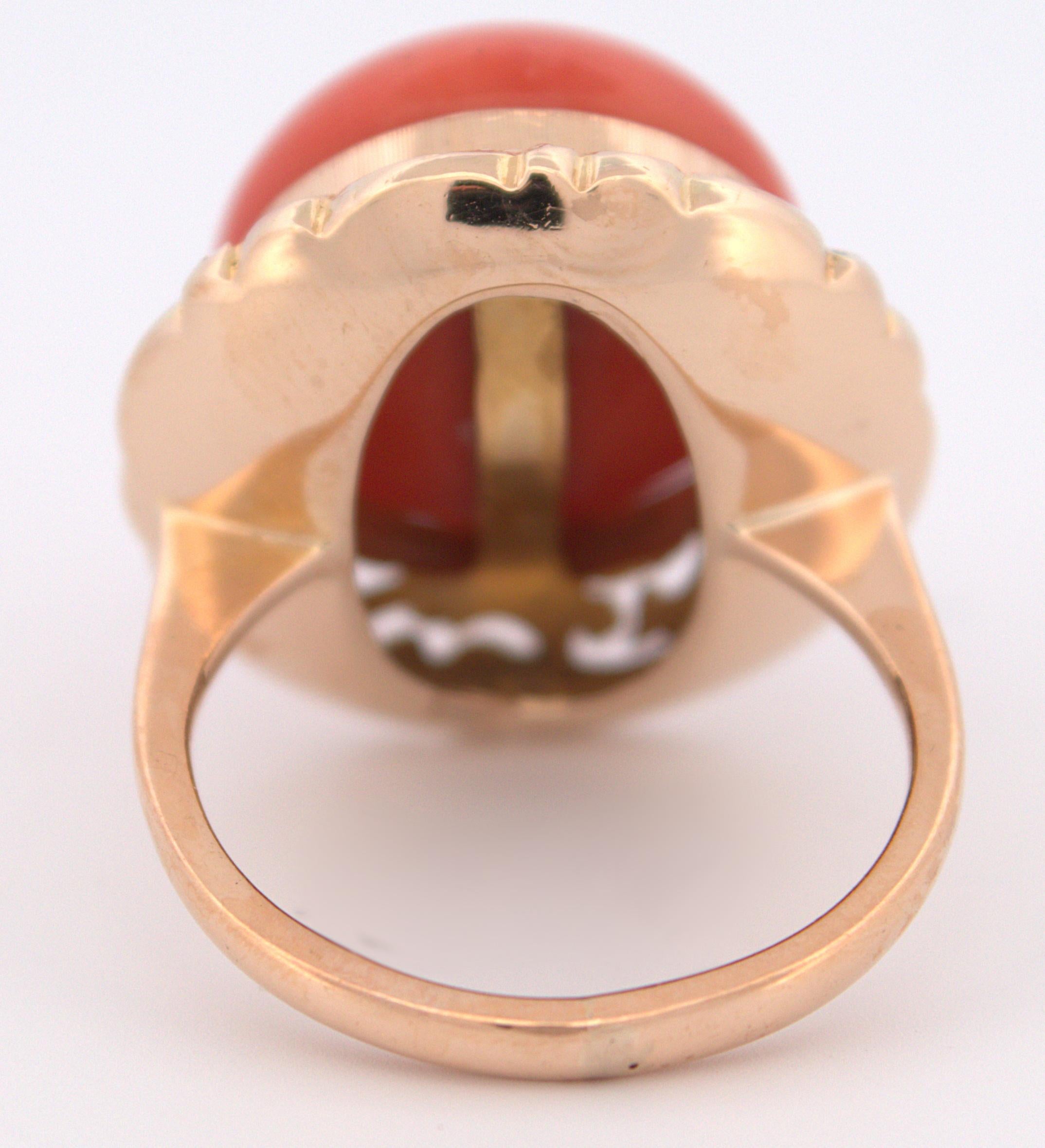 18 Karat Gelbgold Ring mit orangefarbenem Korallen-Cabochon im Angebot 4