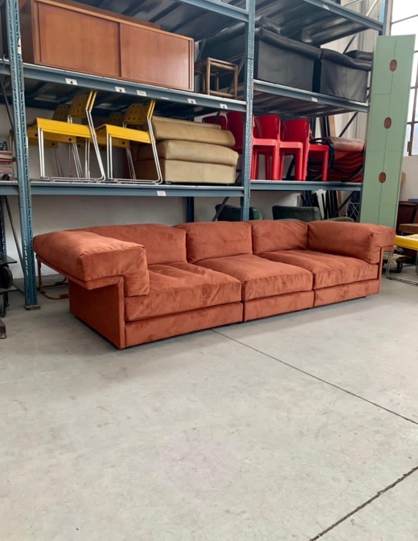 Orange corduroy four-seater sofa, Italy, 1970s  For Sale 1