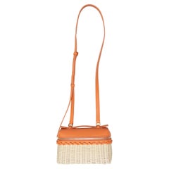 Bolso L19 naranja y crema de mimbre y piel de Loro Piana