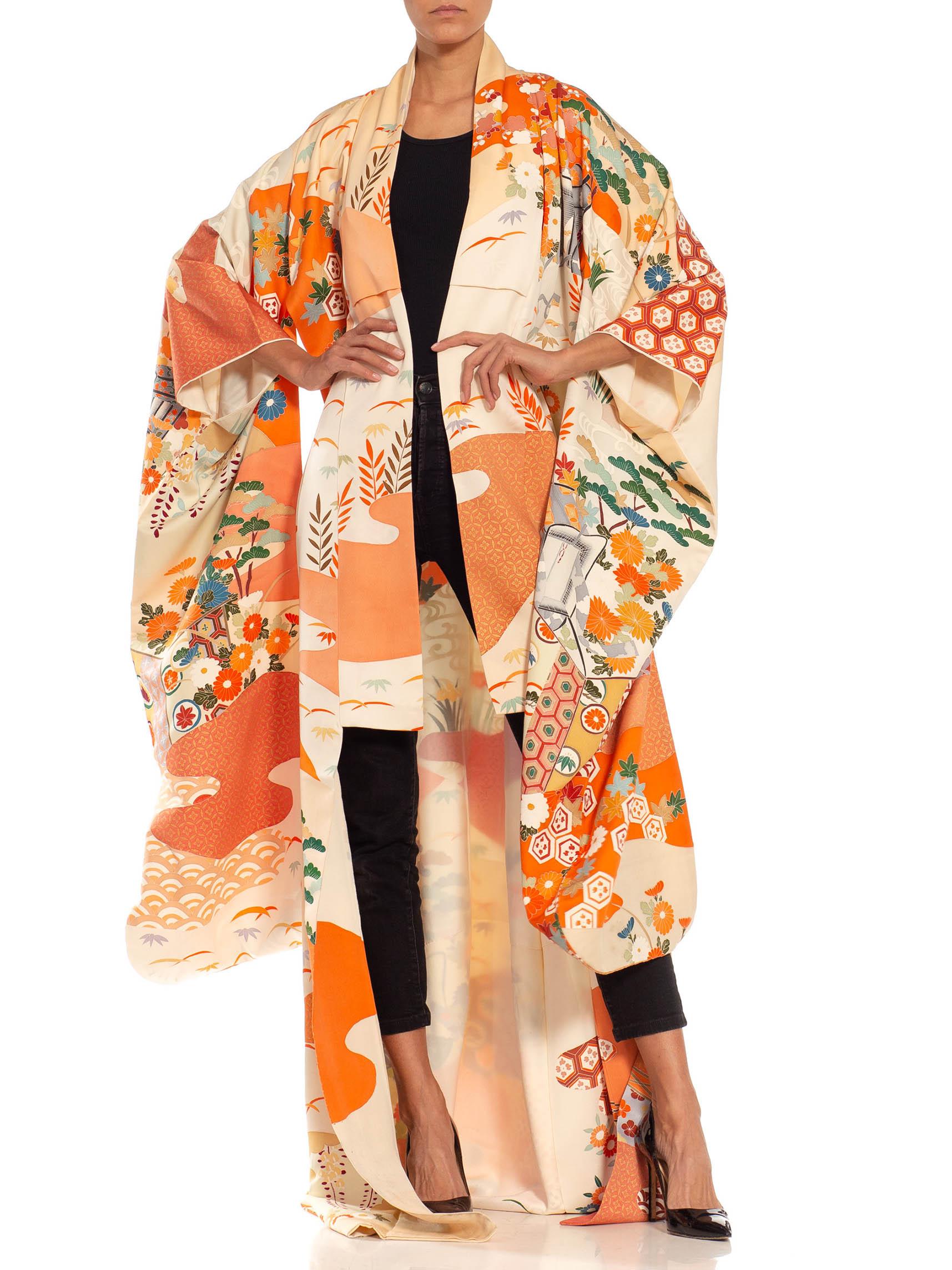 Orange & Cream Multicolored Hand Painted Silk Kimono In Excellent Condition For Sale In New York, NY