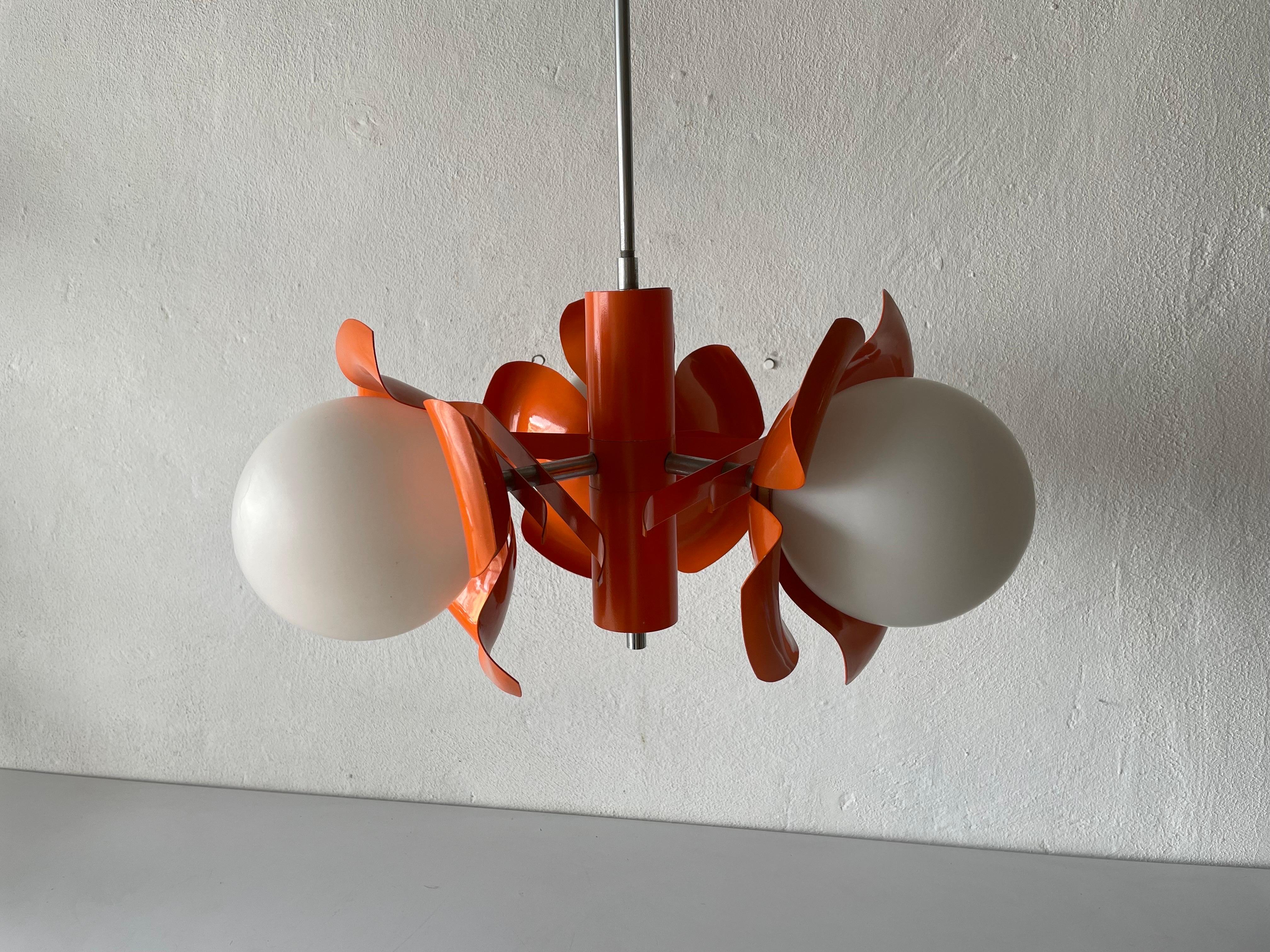 Wonderful Orange Flower Design Metal Body & 3 Ball Glasses Space Age Ceiling Lamp, 1970s, Italy

Minimalist and rare design. 

Lampshade is in good condition and clean. 
This lamp works with 3xE14 light bulbs. 
Max 100W Wired and suitable to