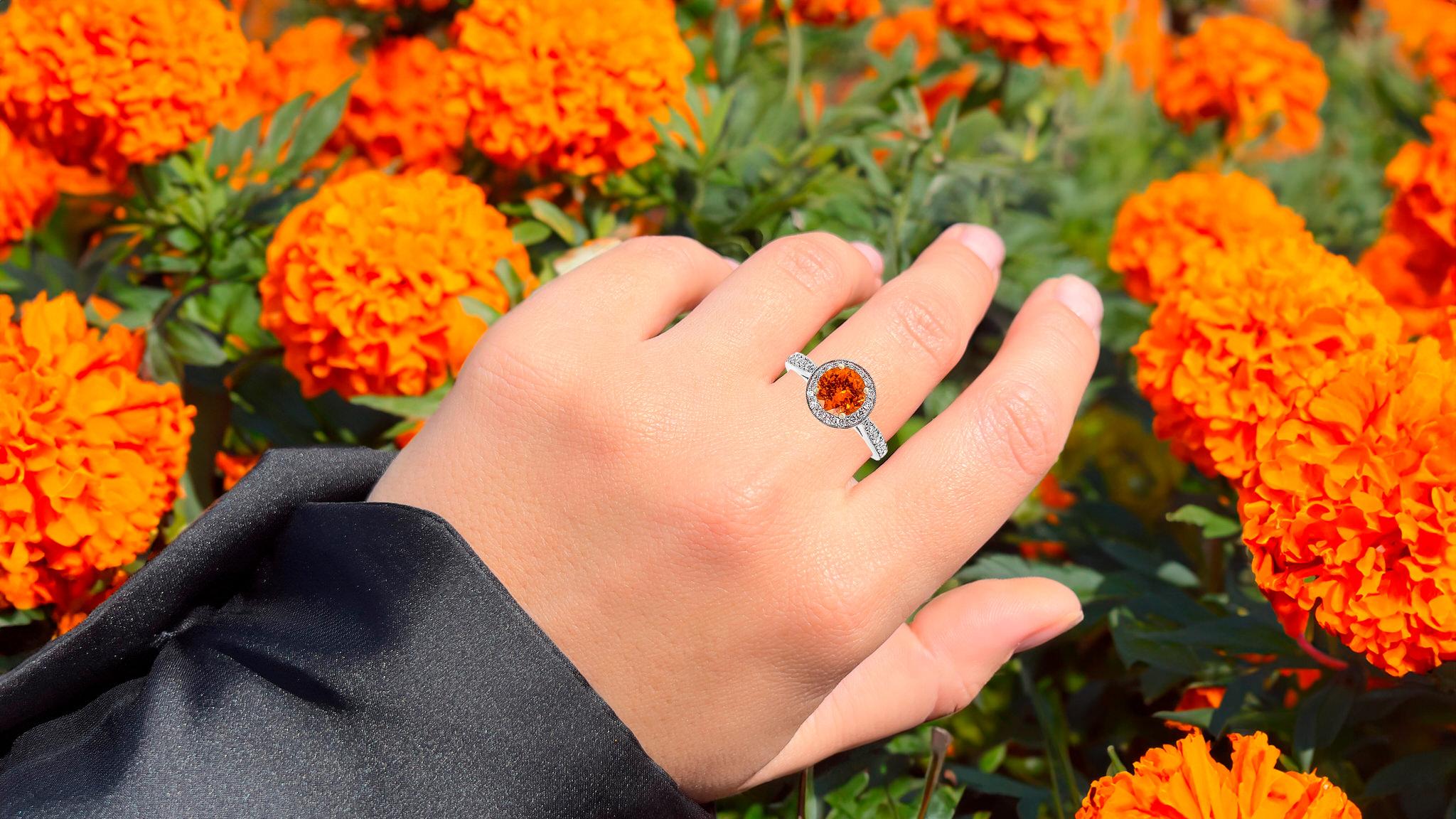 Round Cut Orange Garnet Ring With Diamonds 1.71 Carats 14K White Gold For Sale
