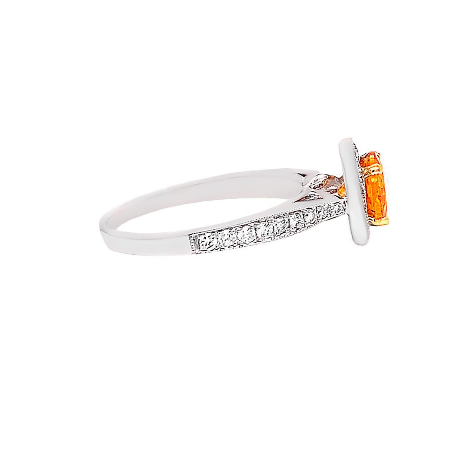 Orangefarbener Granatring mit Diamanten 1,71 Karat 14K Weißgold im Zustand „Hervorragend“ im Angebot in Aliso Viejo, CA